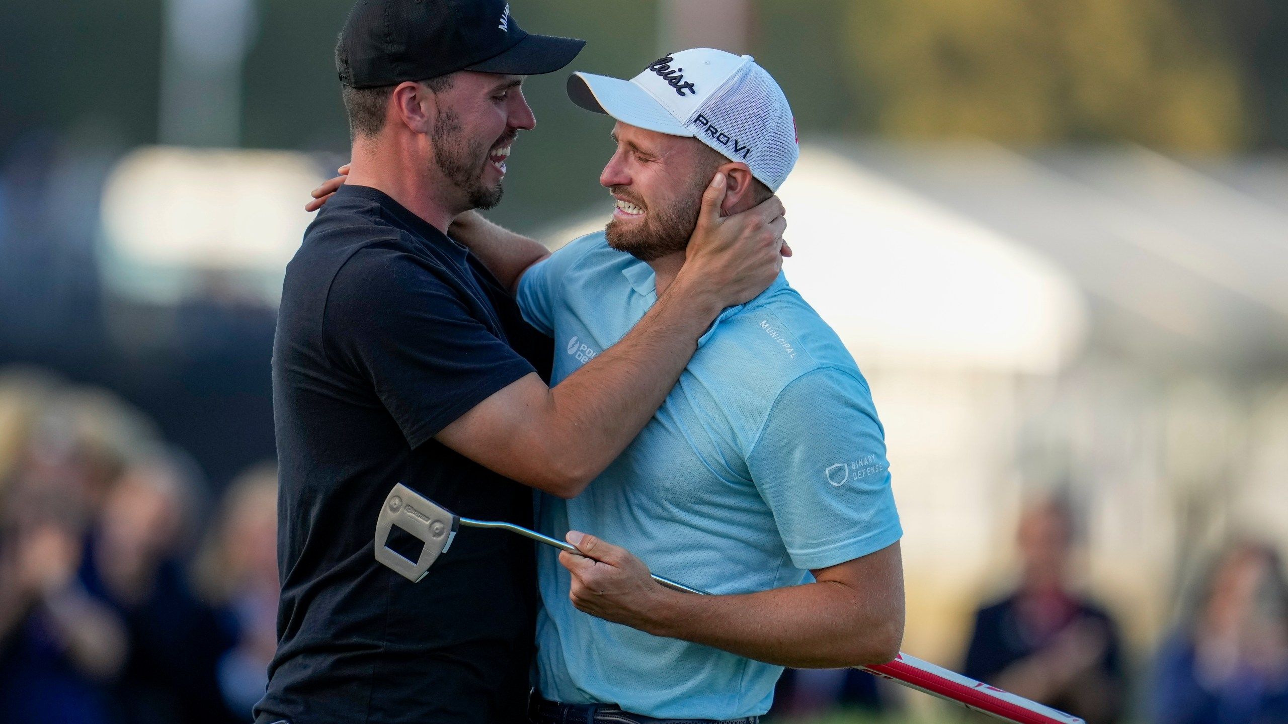 2560x1440 Wyndham Clark's US Open win on Father's Day is also a tribute to his late mom