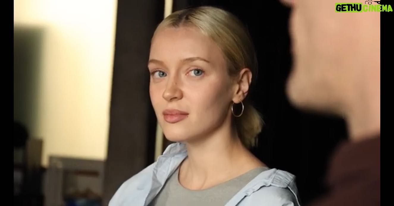 1325x694 Karina Kolokolchykova