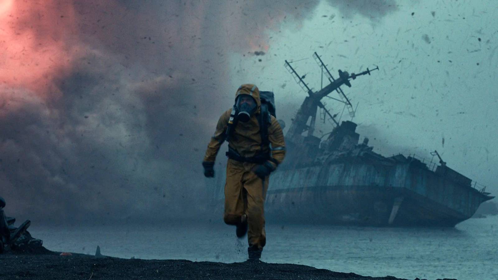 1600x900 How The First Greenland Movie Sets Up Gerard Butler's Greenland 2: Migration
