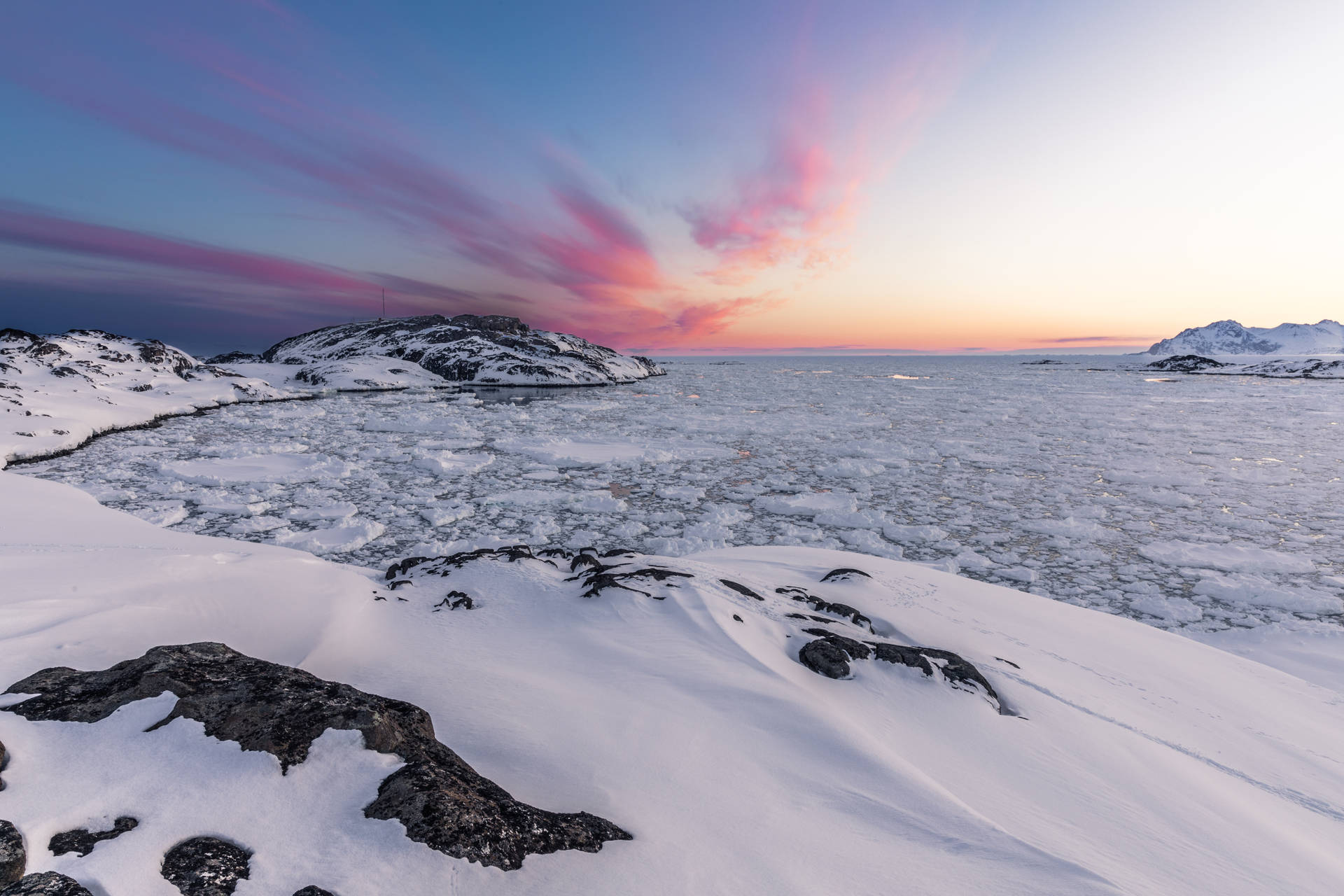 1920x1280 Greenland Background