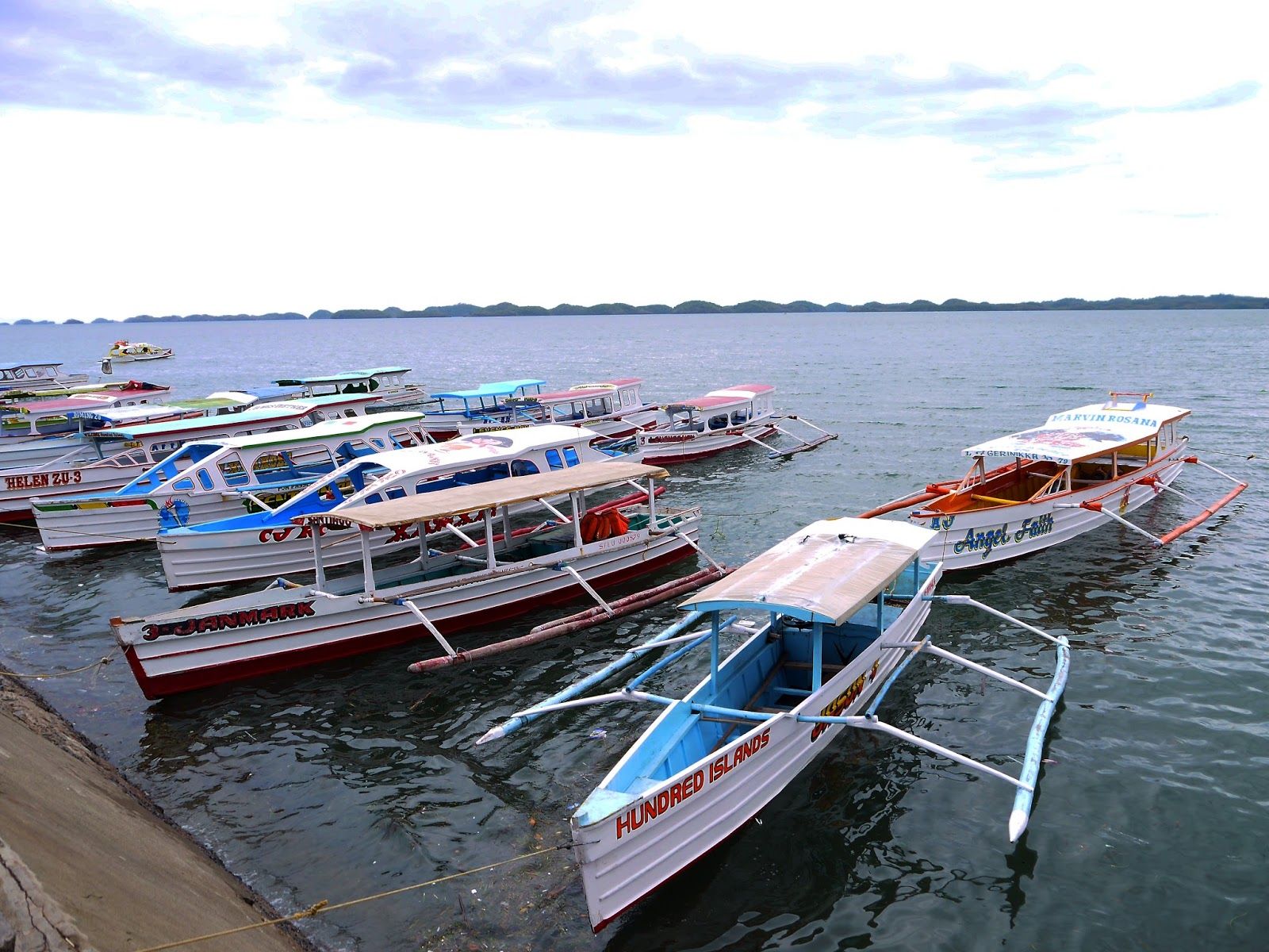 1600x1200 The Exhilarating Hundred Islands!