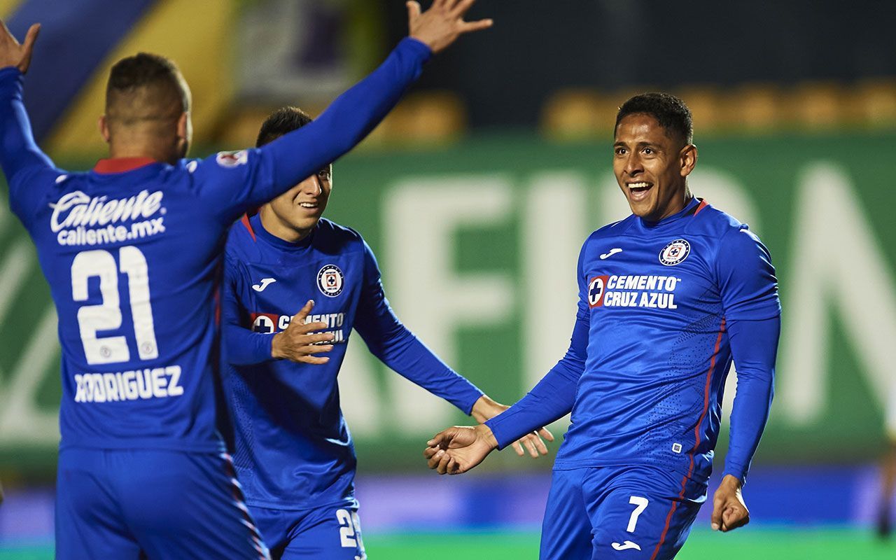1280x800 Luis Romo está fuera de Cruz Azul y las Chivas le quieren