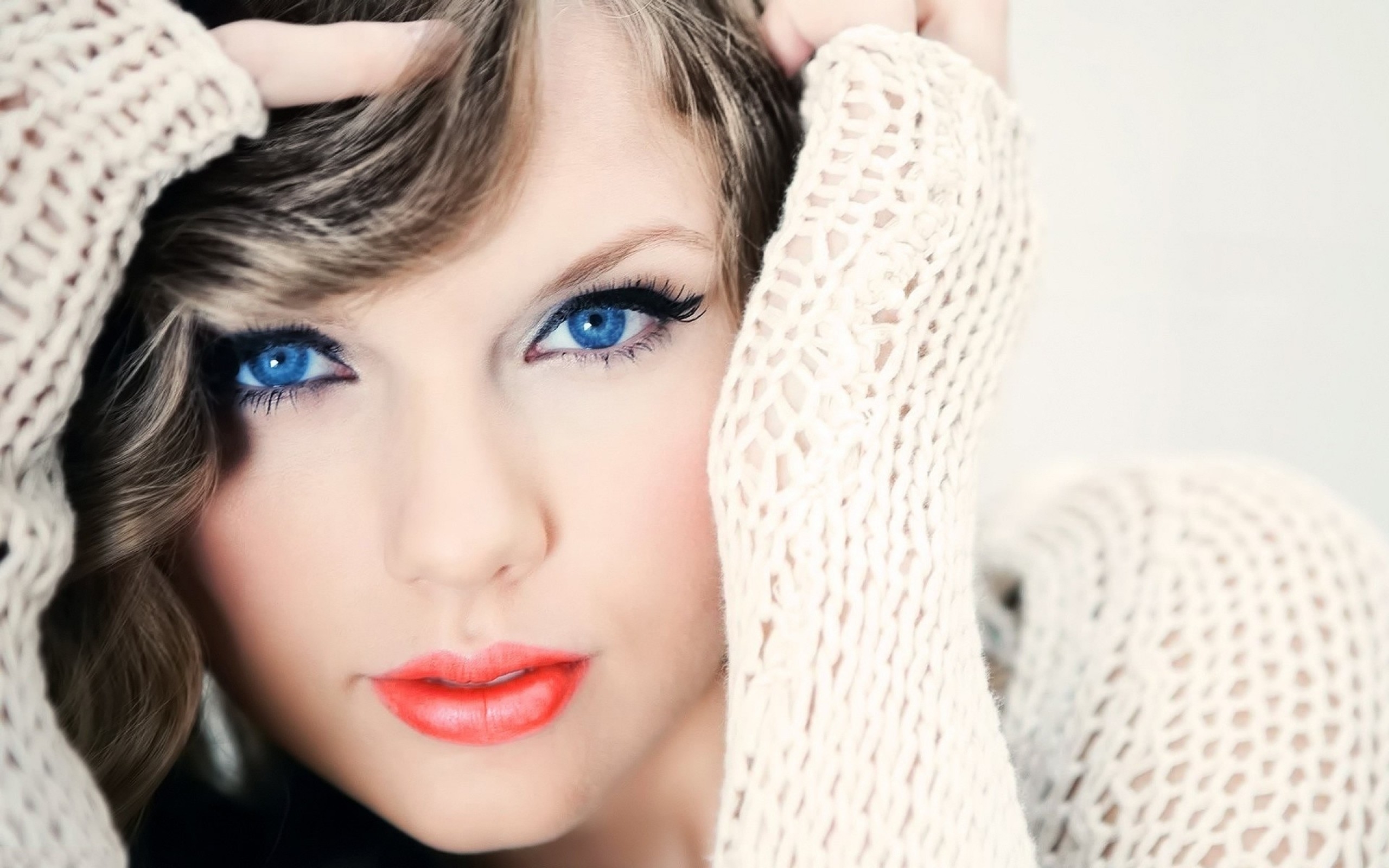 2560x1600 Taylor Swift, Blue Eyed, Eyes Wallpaper, HD Celebrities 4K Wallpaper, Image And Background