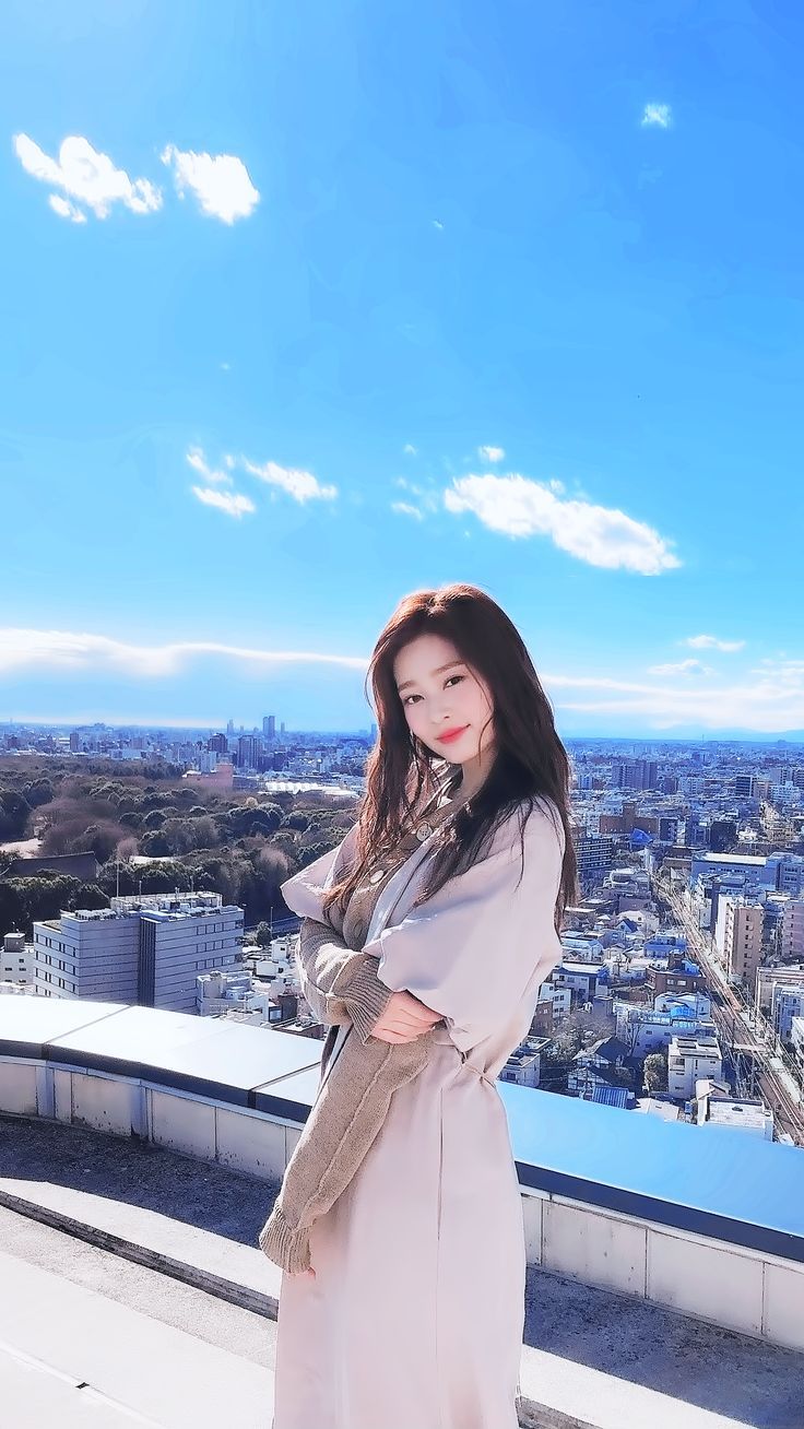 736x1308 Minju Phone Wallpaper