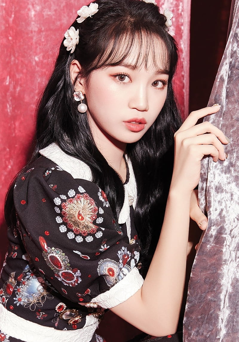 800x1142 Kim Minju, izone, HD phone wallpaper