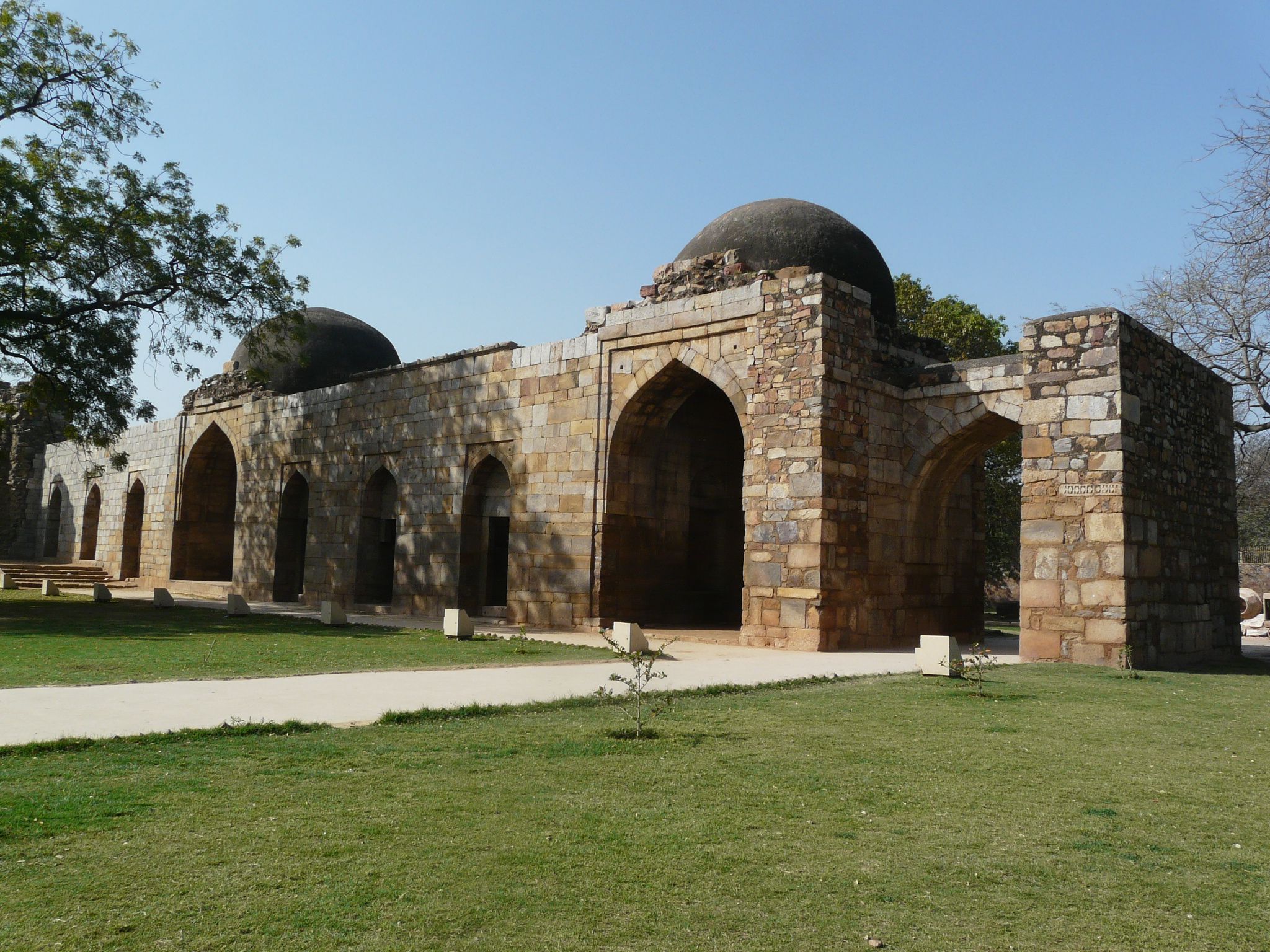 2048x1536 Madrasa and tomb of Alauddin Khalji