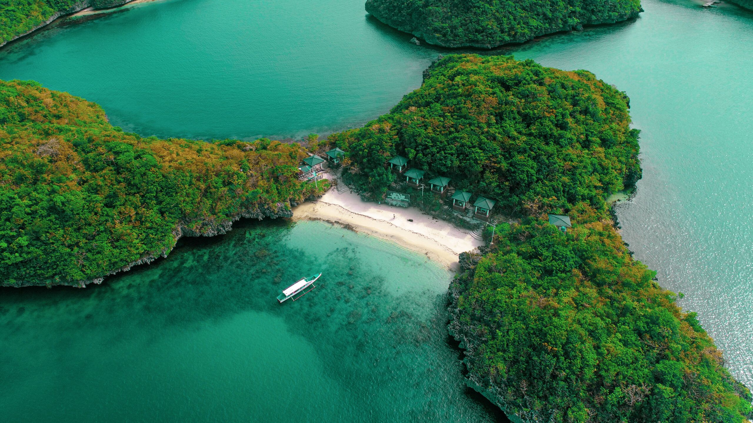 2560x1440 Hundred Islands National Park