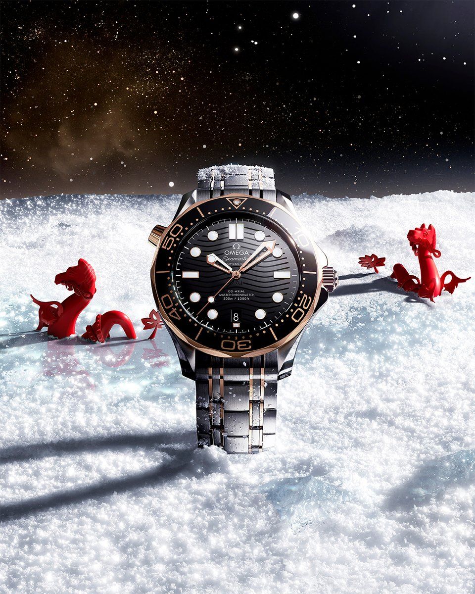 960x1200 The perfect festive season Seamaster: the Diver 300M in steel and 18K Sedna™ Gold, complete with its own waves. #OMEGA #OMEGACelebration #Seamaster
