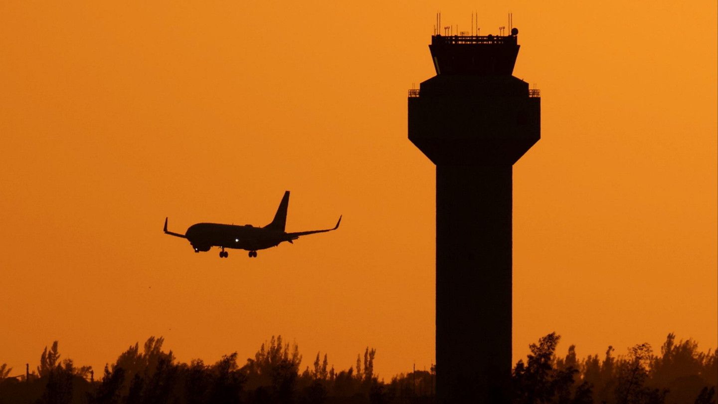 1440x810 America's intractable air traffic problem