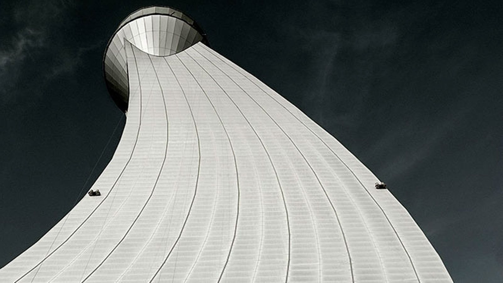 1600x900 Airport towers as art: Photographer sees stark beauty