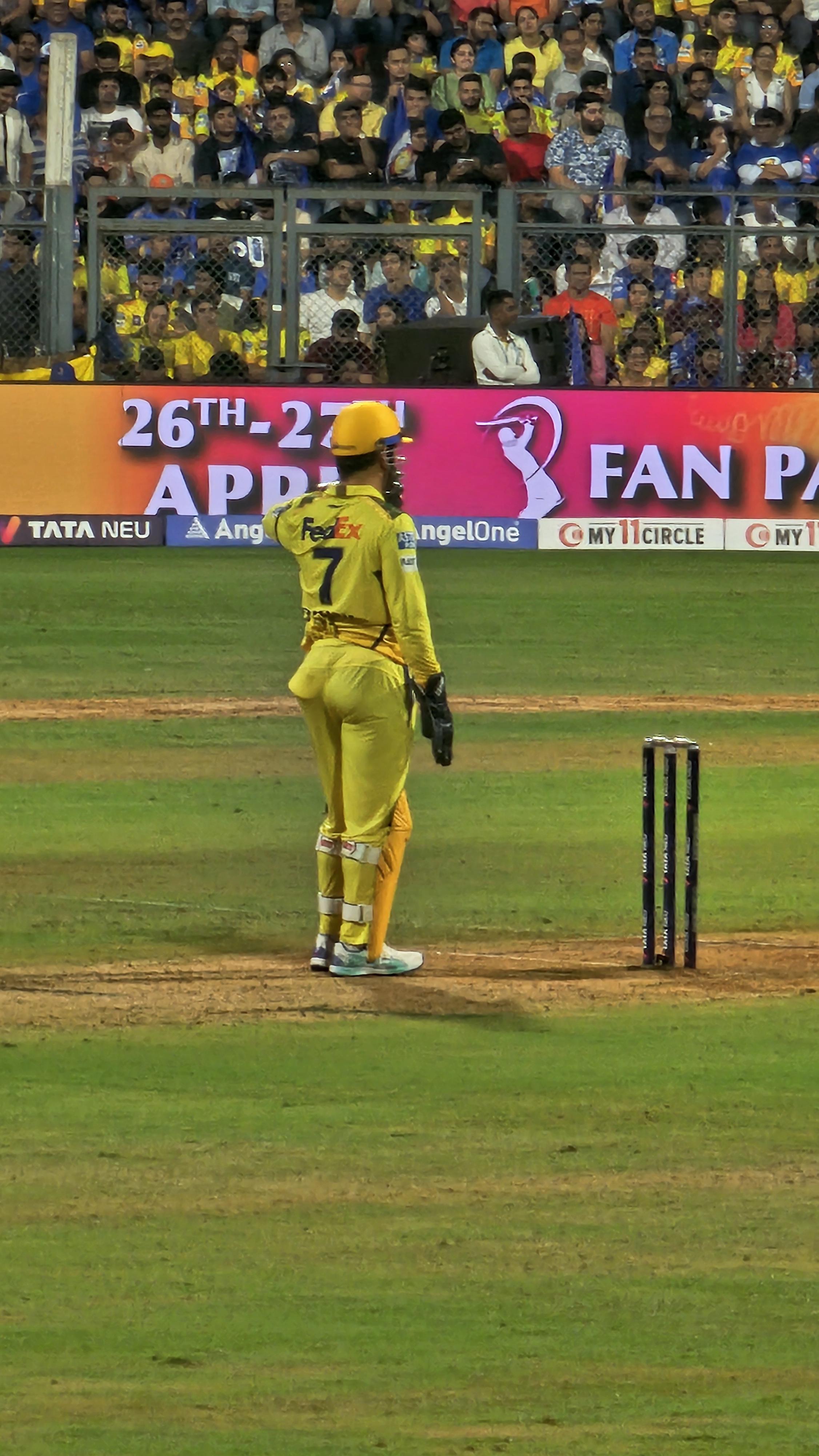 2252x4000 Dhoni Pics I Clicked at Wankhede (3rd one Special)