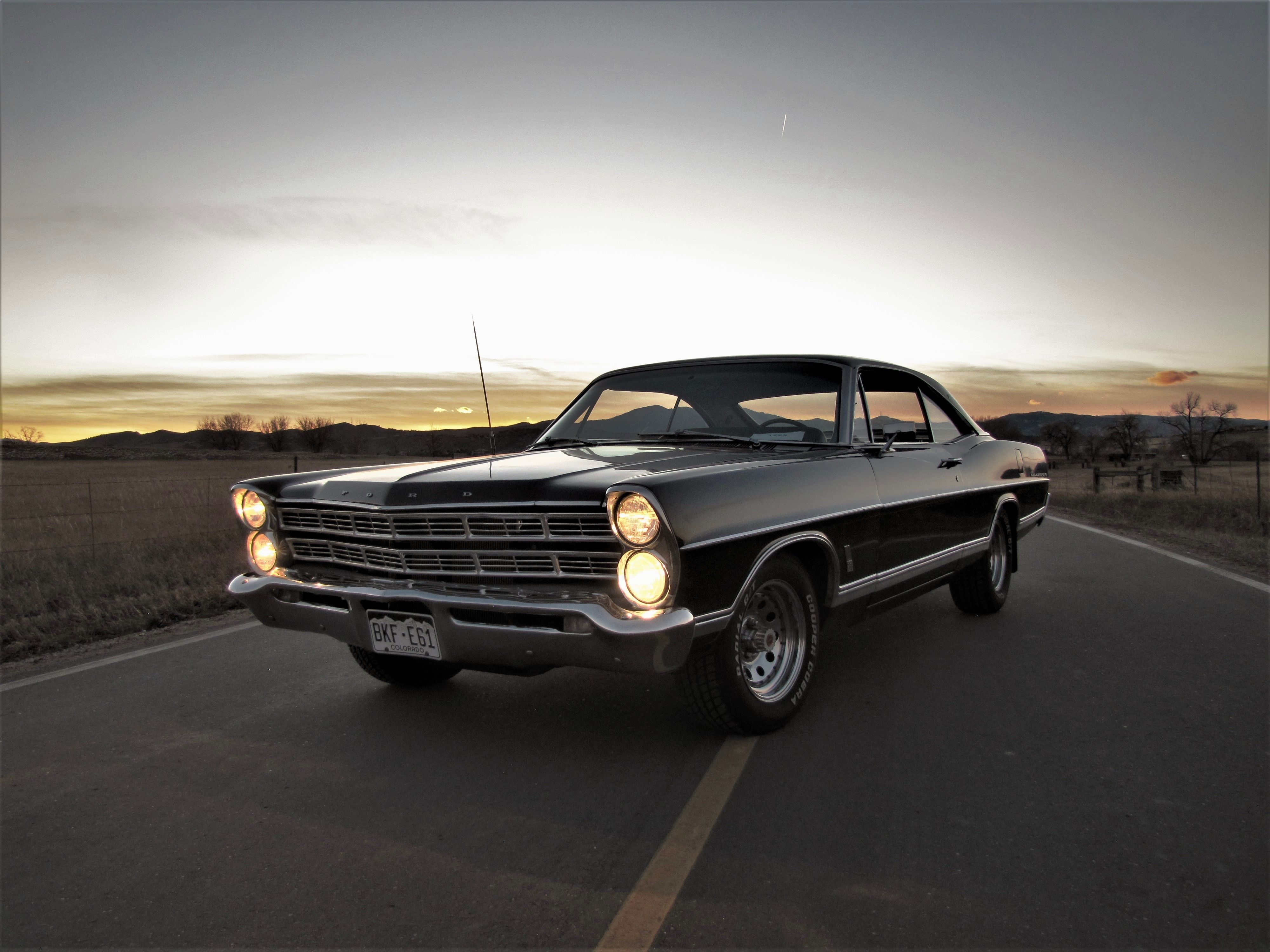 4000x3000 Ford Galaxie : Old Blue