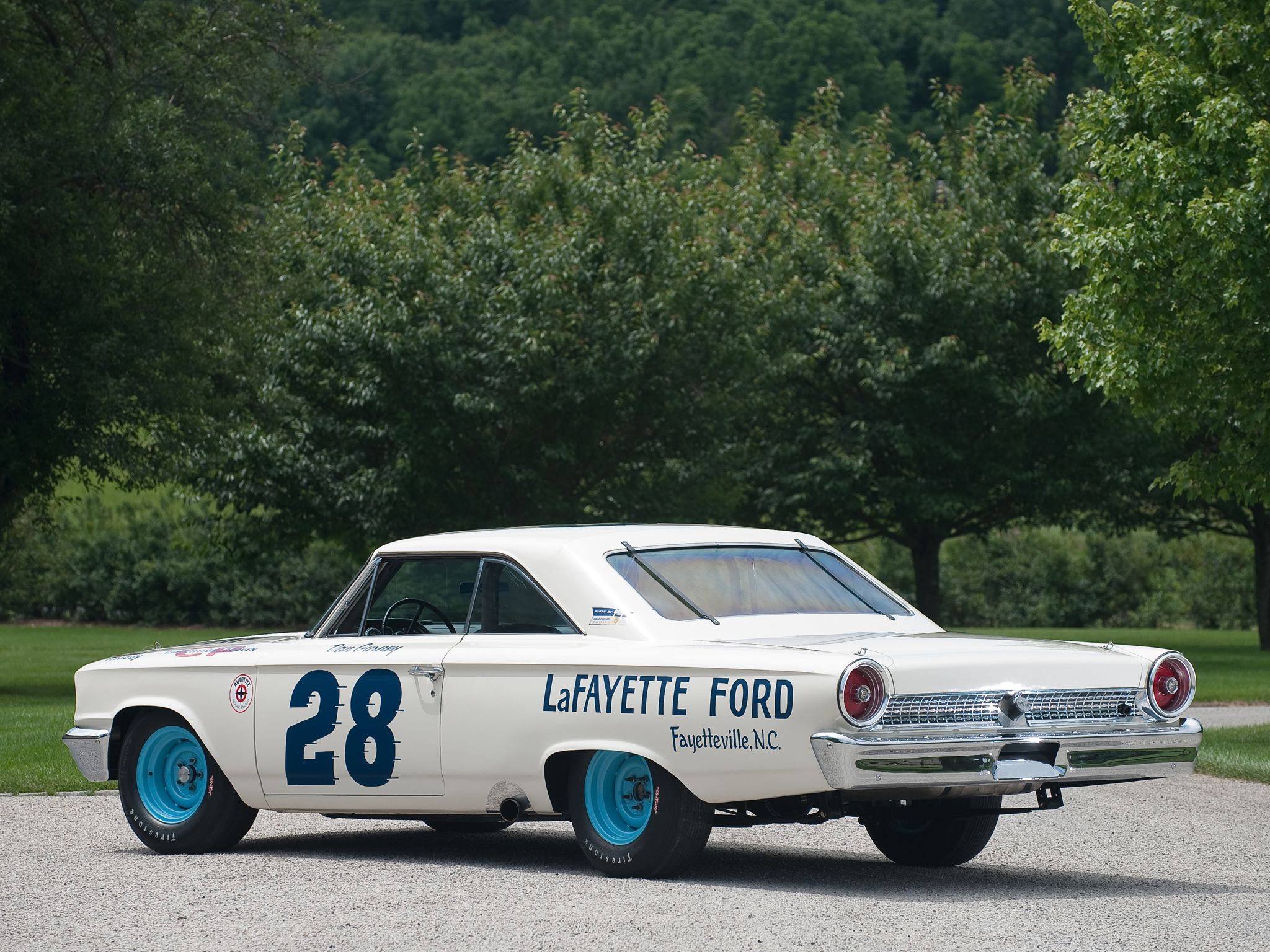 2048x1536 Ford Galaxie 500 Phone Wallpaper: Free 4K & HD Downloads