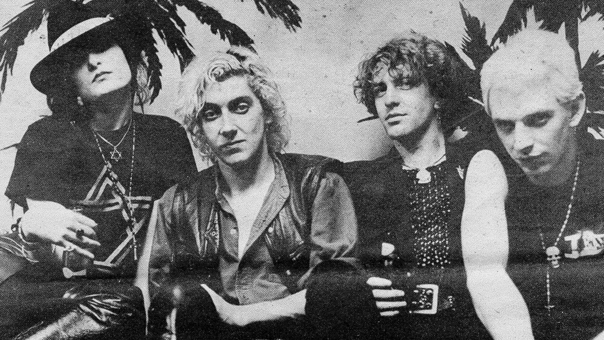 1920x1080 Years Ago: SIOUXSIE AND THE BANSHEES record a Peel session