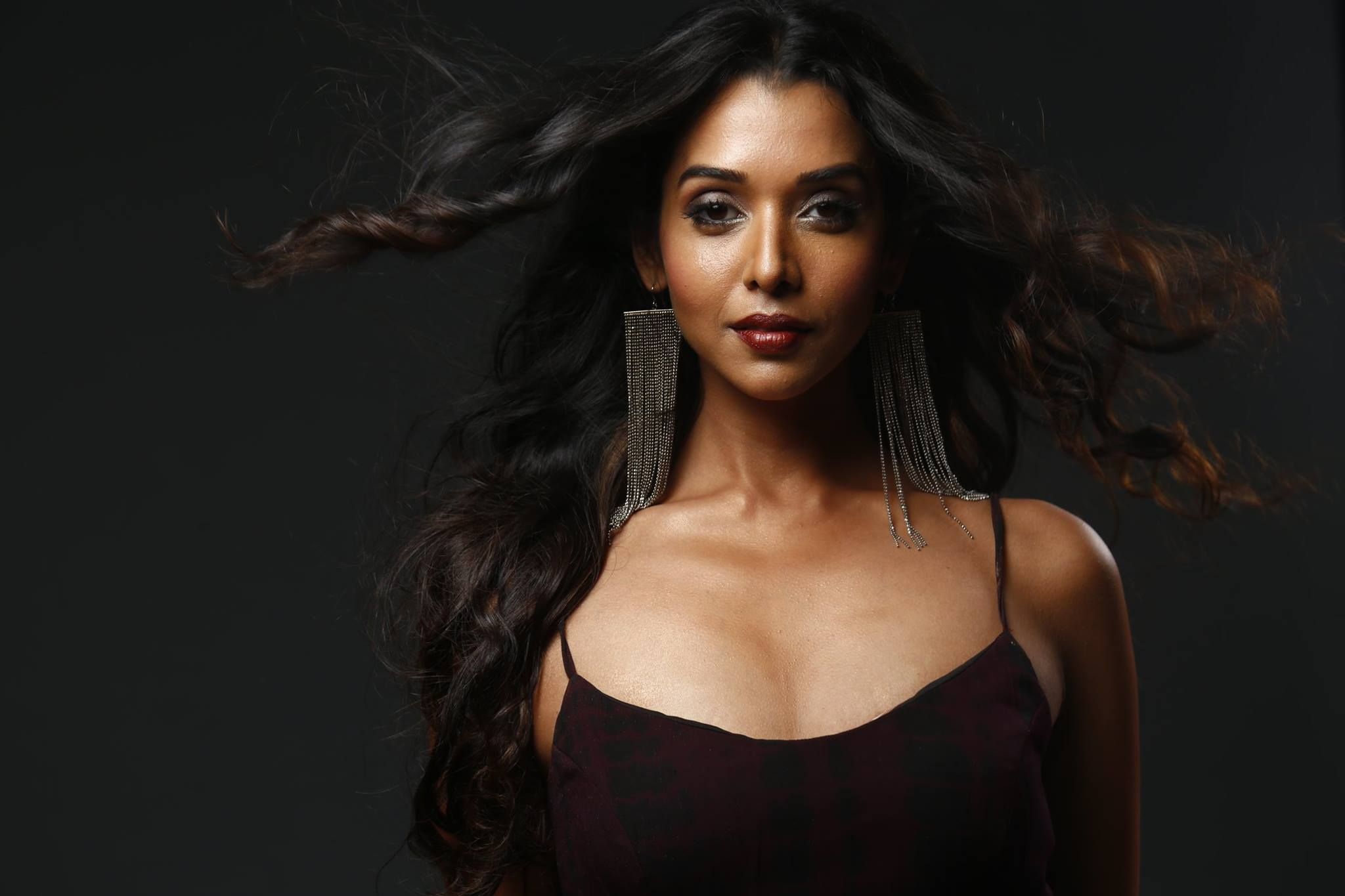 2048x1365 Anupriya Goenka Wallpaper
