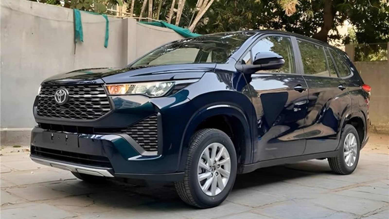 1600x900 Toyota Innova Hycross GX Limited Edition launched at Rs 22.07 lakh: Here's what's new