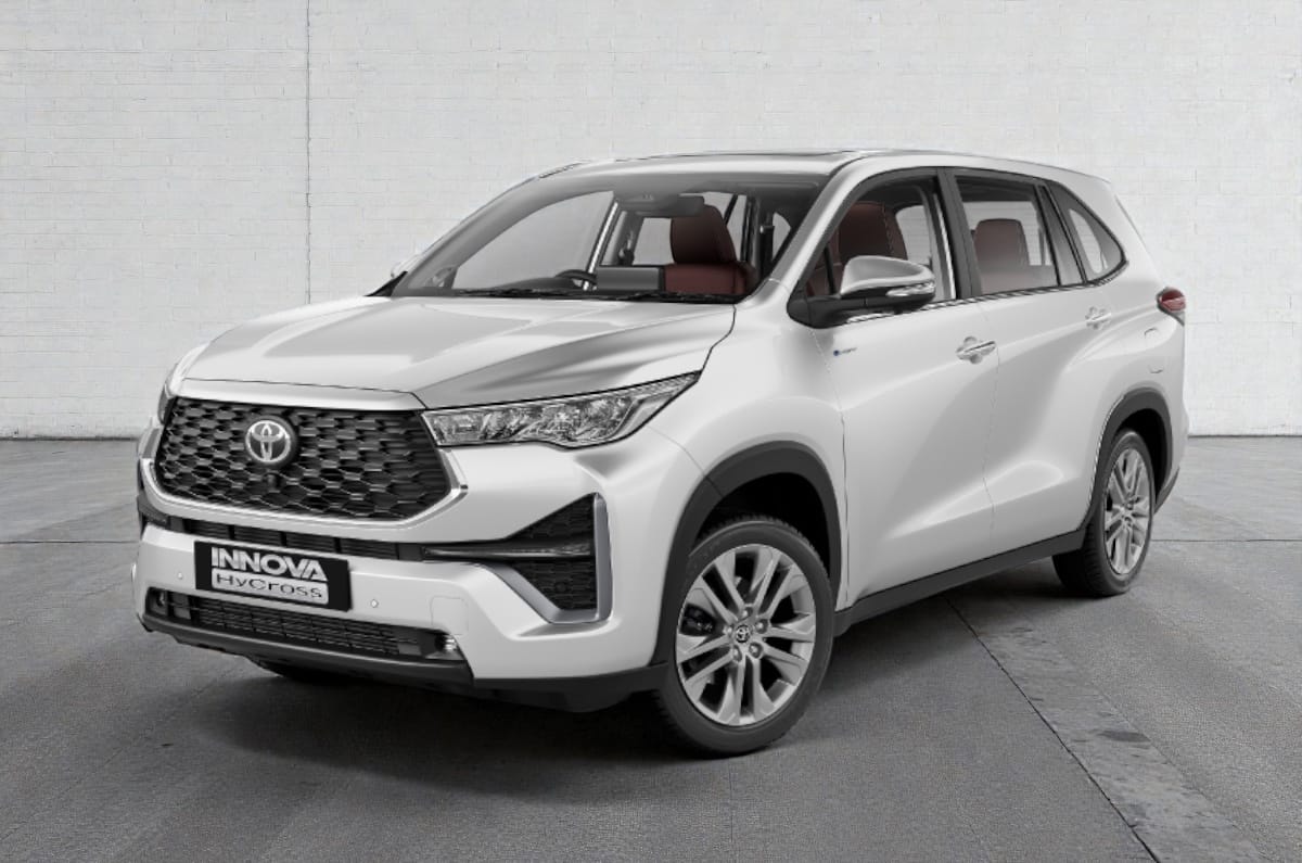 1200x795 Toyota Innova Hycross colours gallery