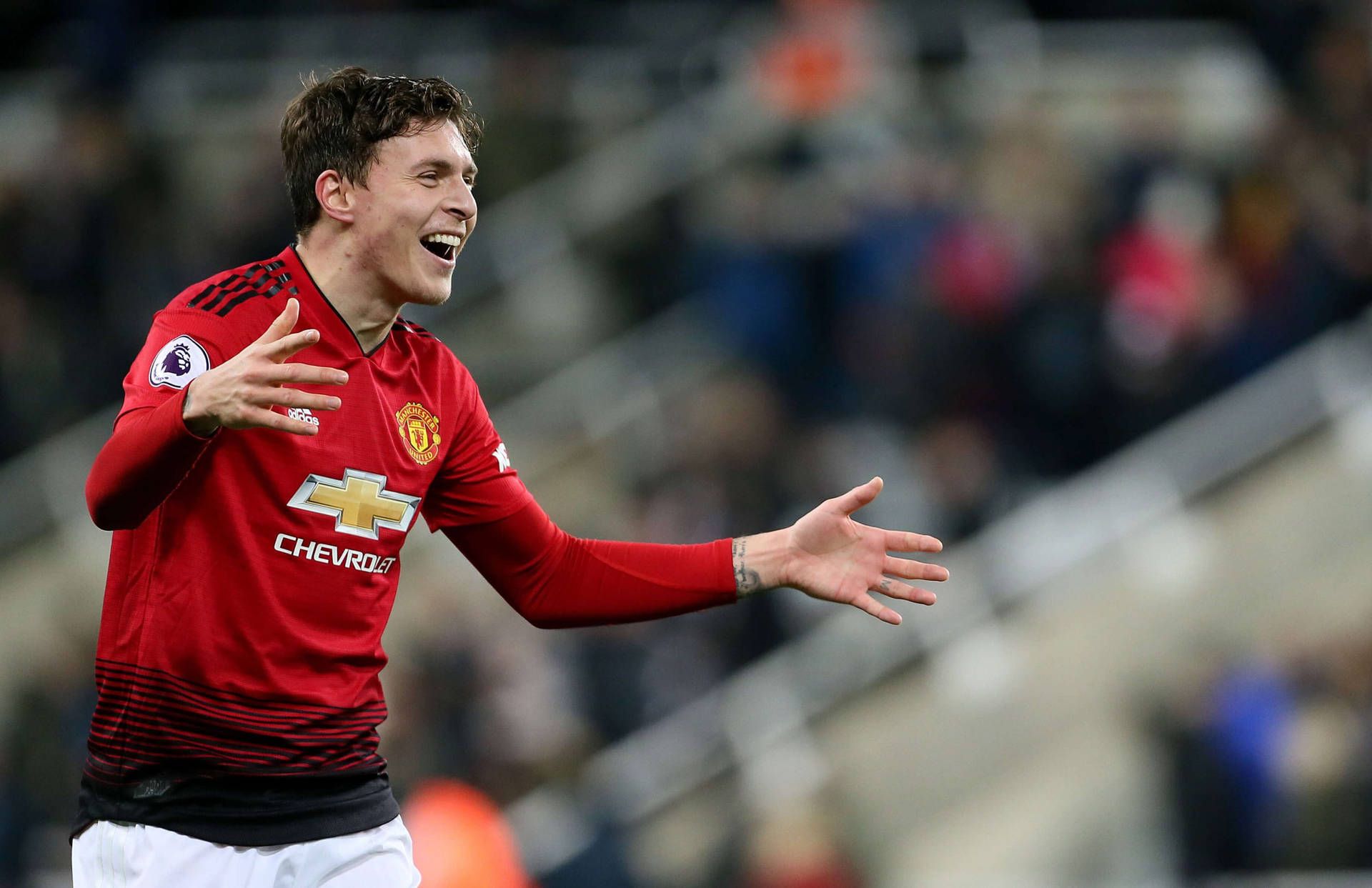 1920x1243 Download Victor Lindelof In Action On The Football Field Wallpaper