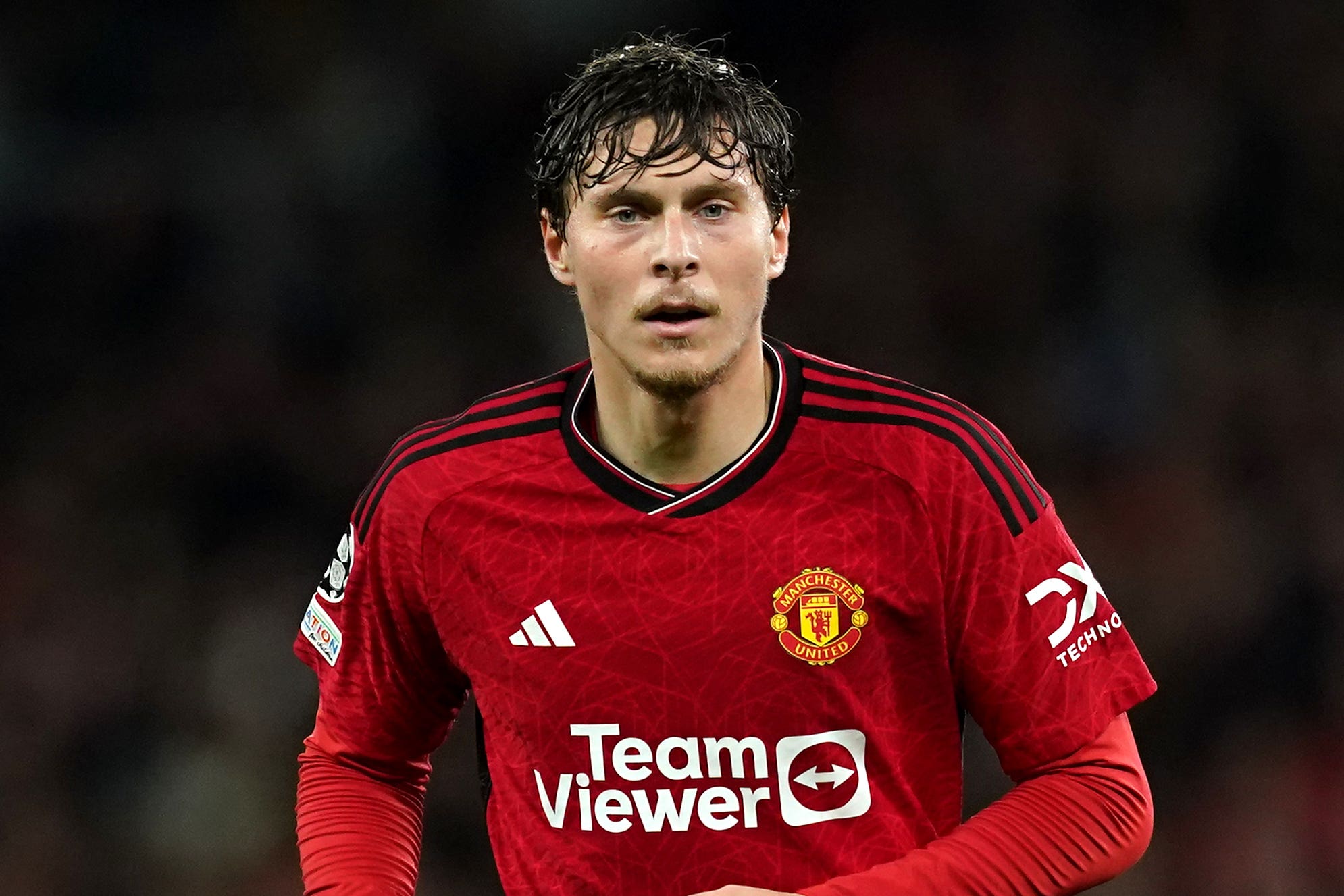 1990x1327 Turkish giants Galatasaray planning shock move for Manchester United defender