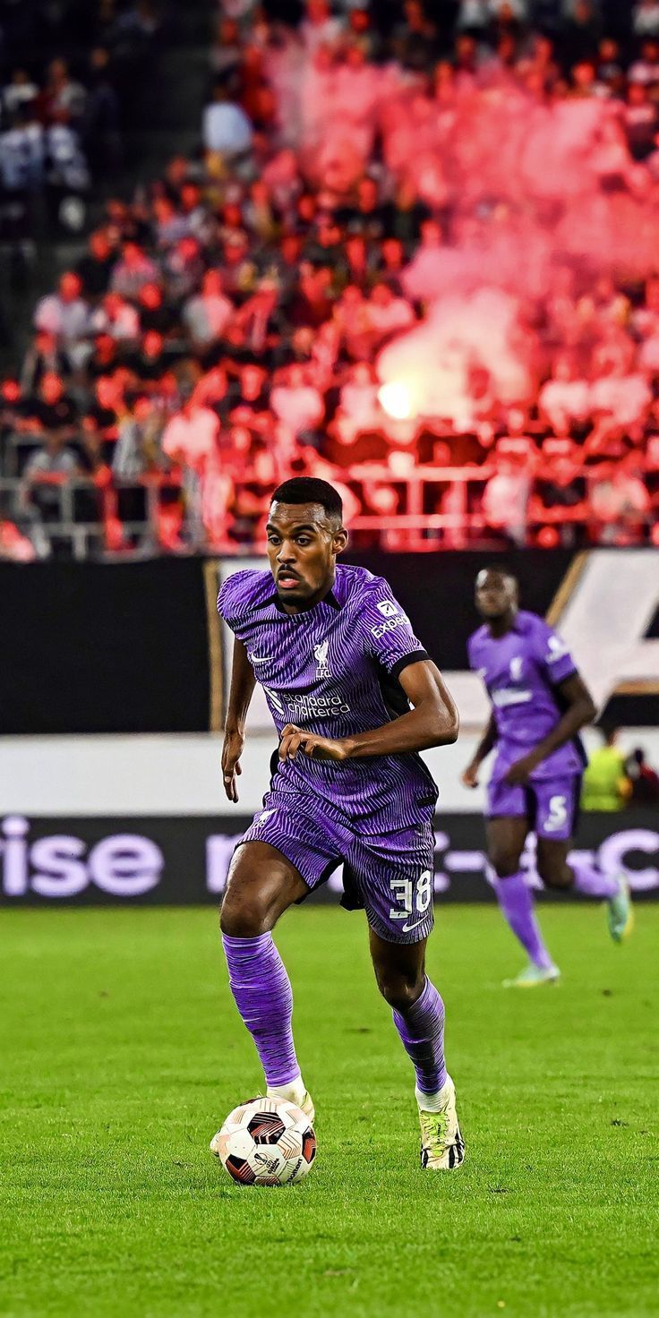736x1472 Few Wallpaper of a brilliant addition to our midfield this season. The future of our Midfield. Ryan Gravenberch ❤️