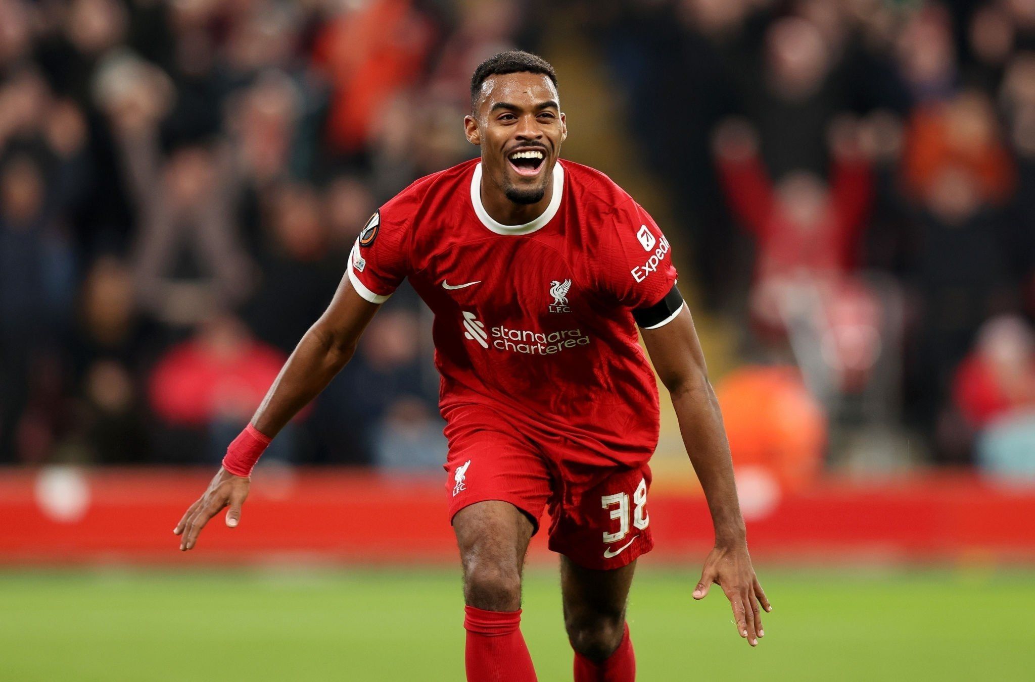 2048x1351 Ryan Gravenberch HD Wallpaper with Liverpool F.C.x1351