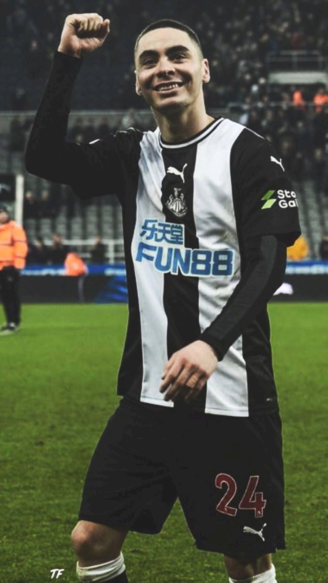 1081x1920 Download Newcastle United FC Miguel Almirón Wallpaper