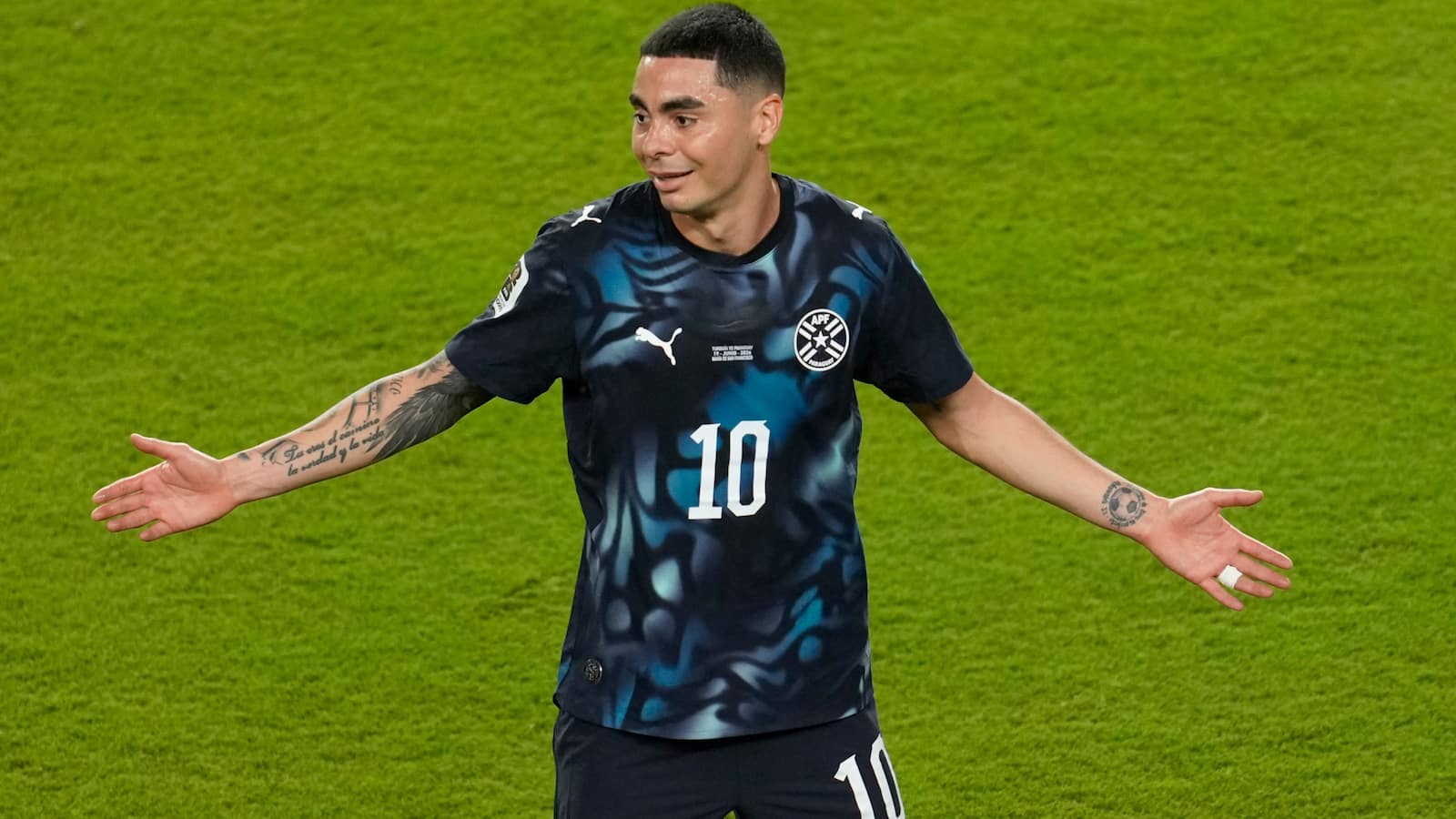 1600x900 Paraguay's Miguel Almiron Becomes 1st Player Red Carded At The World Cup For Covering His Mouth Washington Post