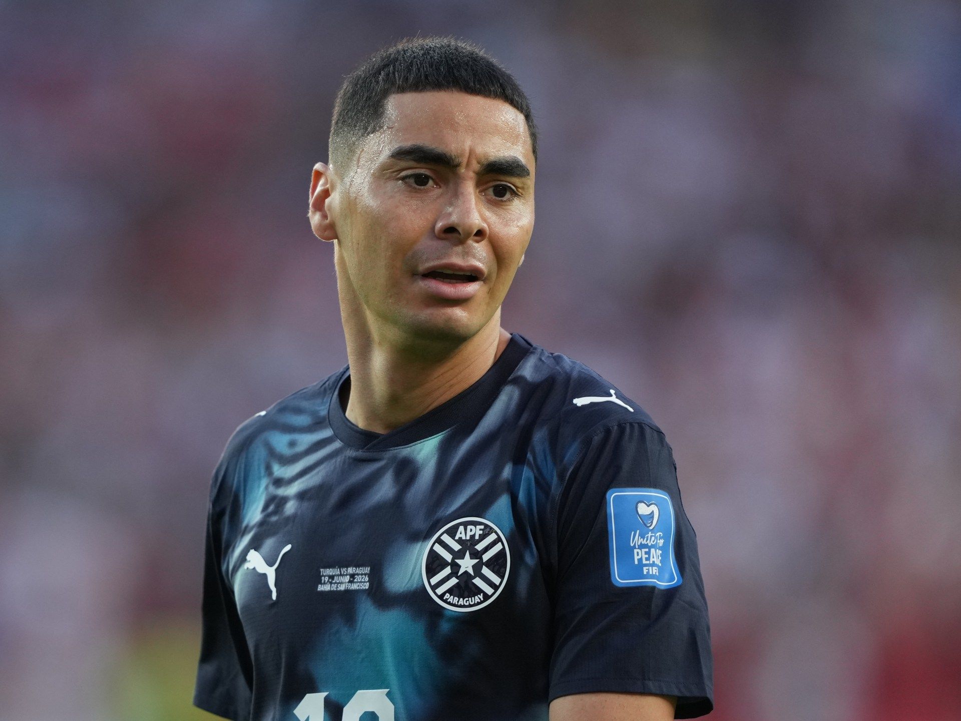1920x1440 Uncertain World Cup for Paraguay’s Almiron, sent off for covering his mouth