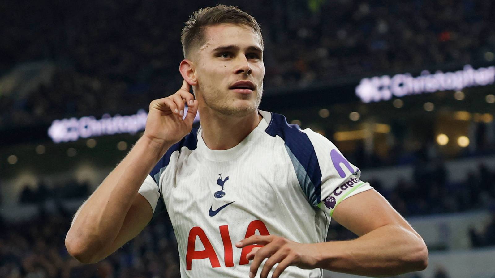 1600x900 Micky van de Ven 'Devastated' After Tottenham's Defeat to Arsenal