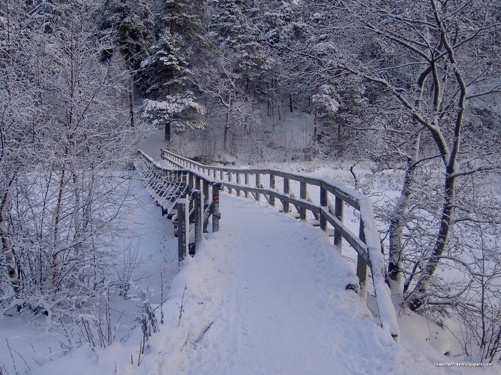 1600x1200 Snowbound Footbridge