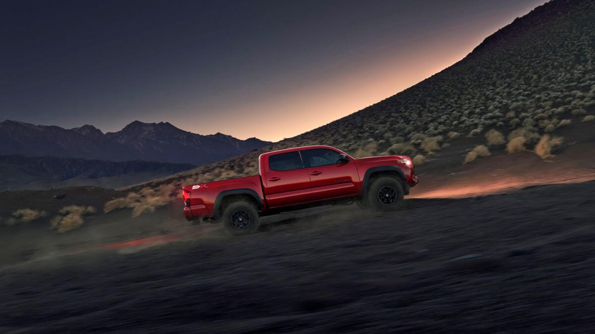 1200x675 The 2023 Toyota Tacoma Only Has 1 Advantage Over the Jeep Gladiator