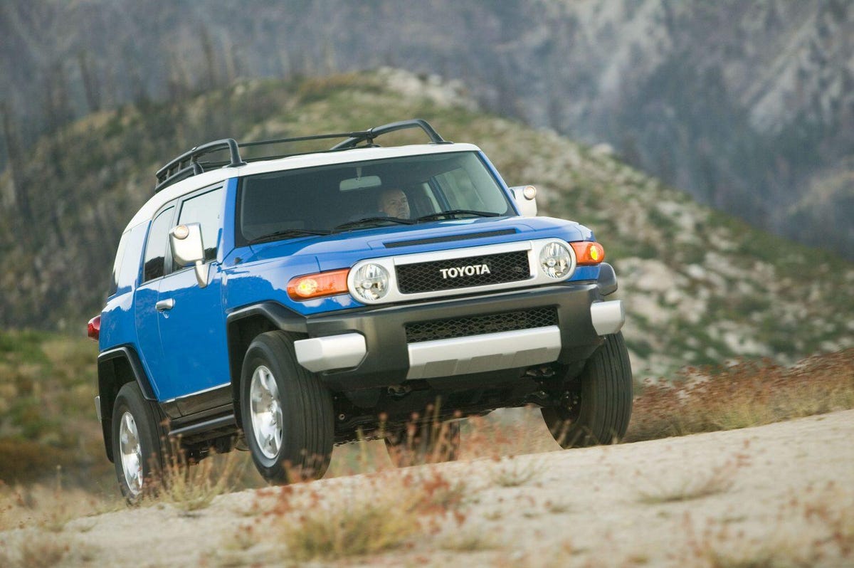 1200x798 Toyota FJ Cruiser SUV is becoming a cult classic