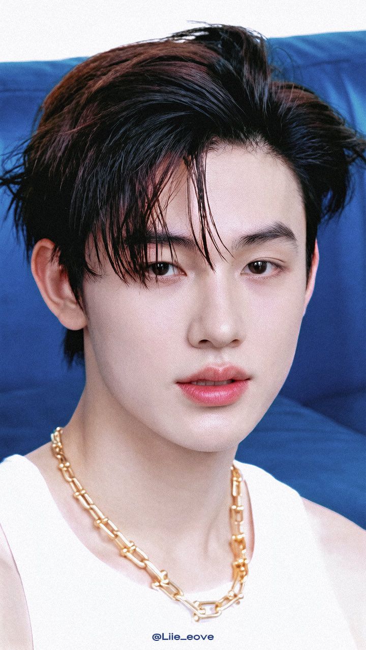 720x1280 Seonghyeon Wallpaper Free Download. High Quality Idol Photo Collection