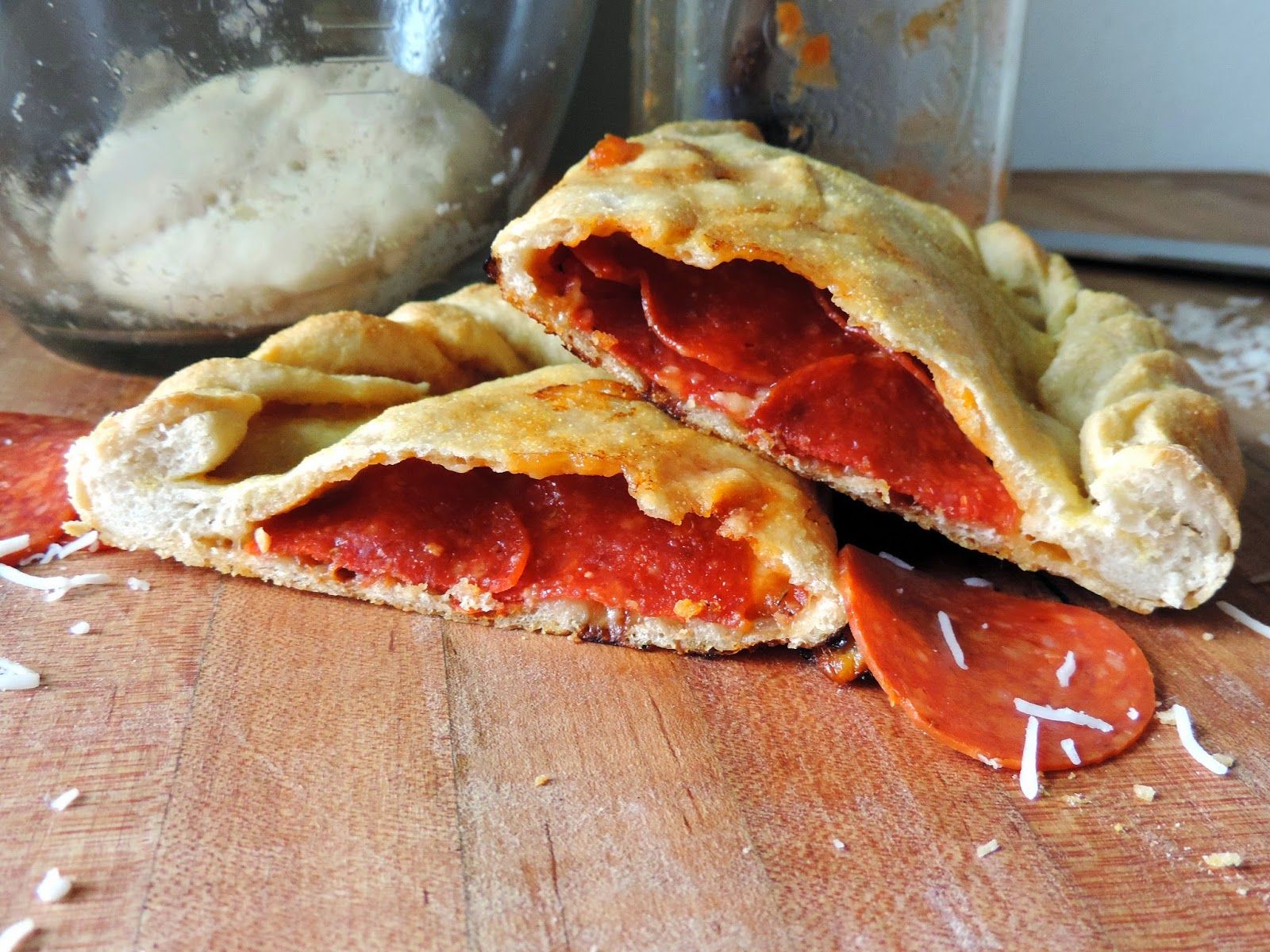 1600x1200 Pizza Calzones