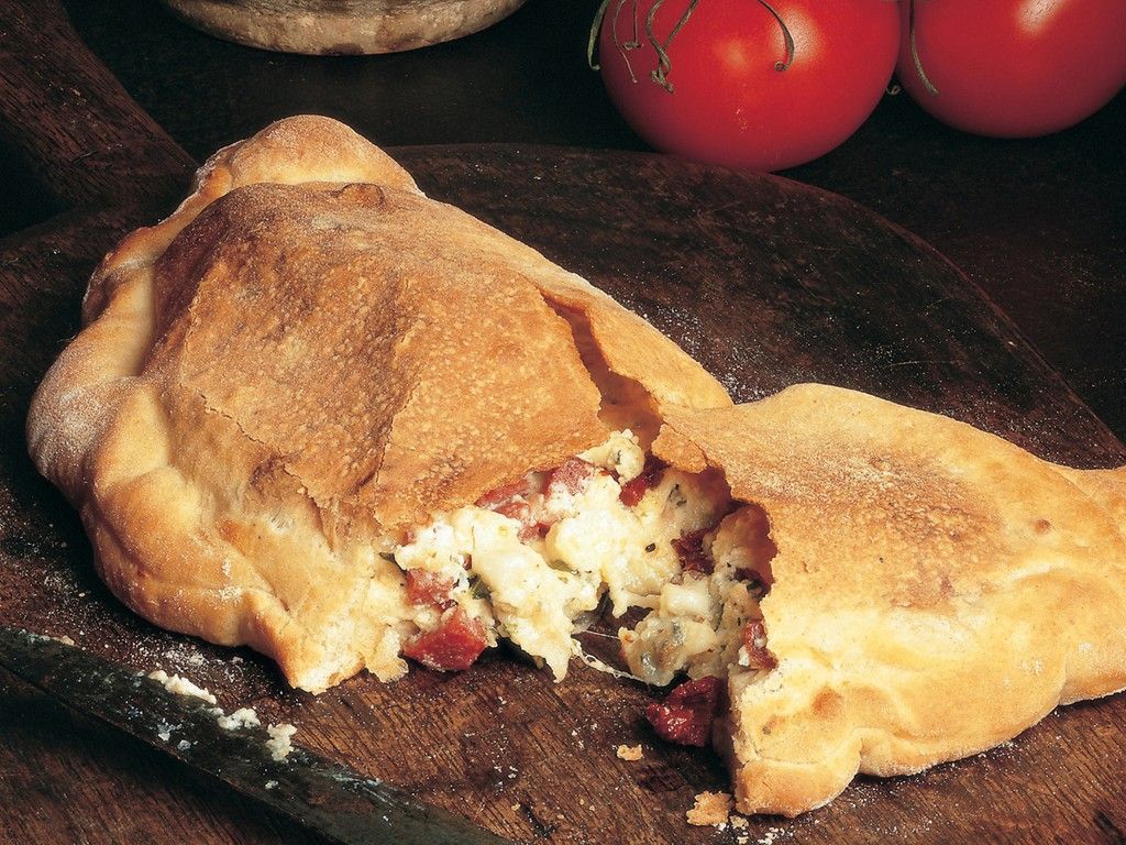 1024x768 Calzone