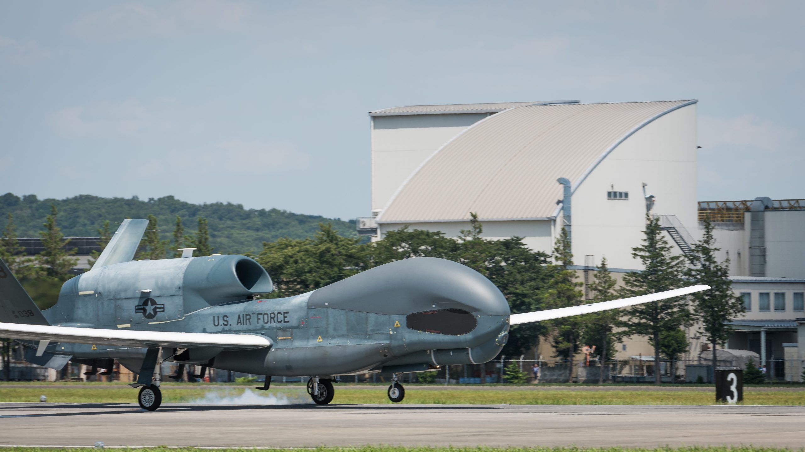 2560x1440 RQ 4 Global Hawk. Air & Space Forces Magazine