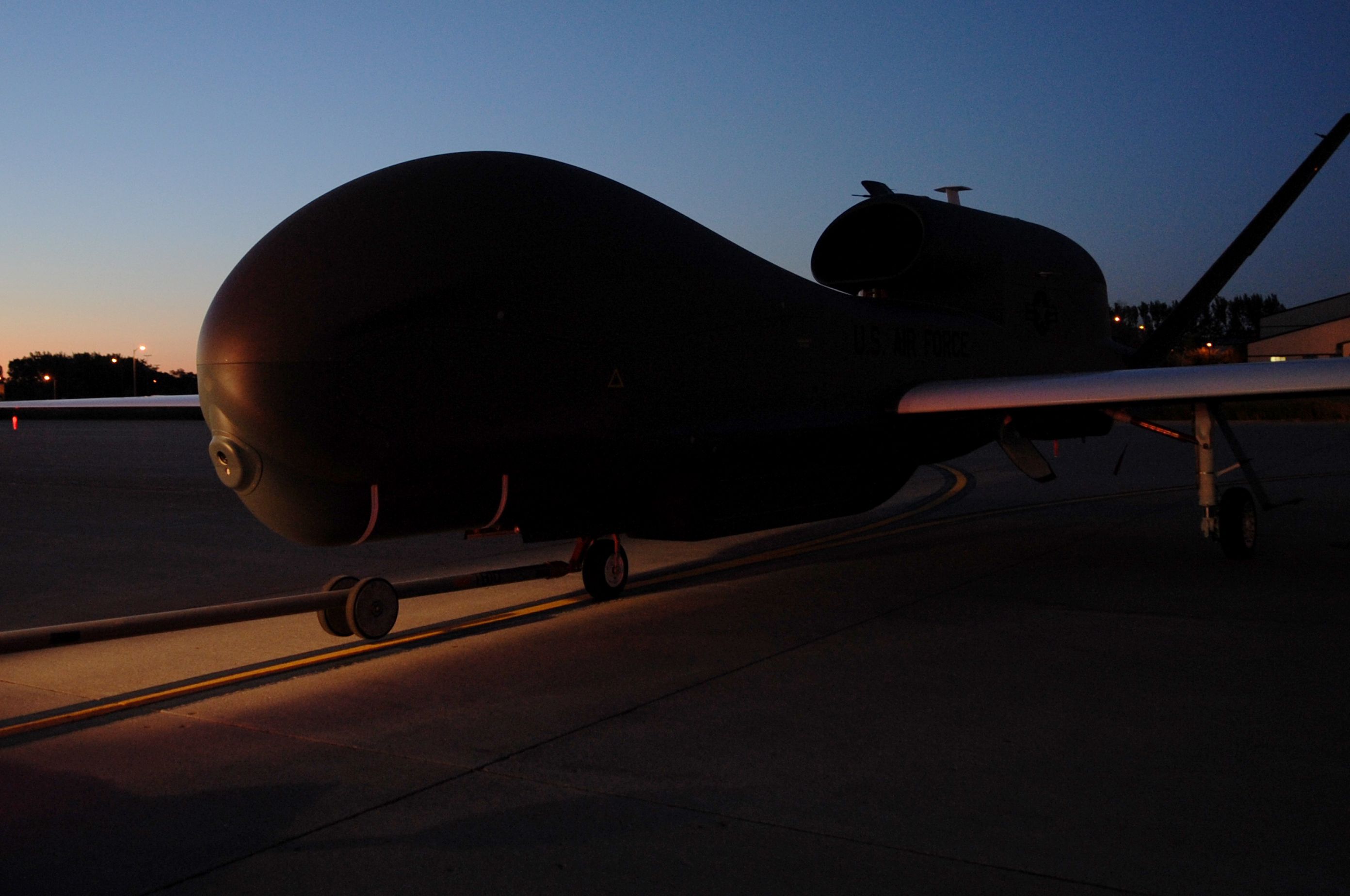 2784x1848 Northrop Grumman Rq 4 Global Hawk Phone Wallpaper: Free 4K & HD Downloads