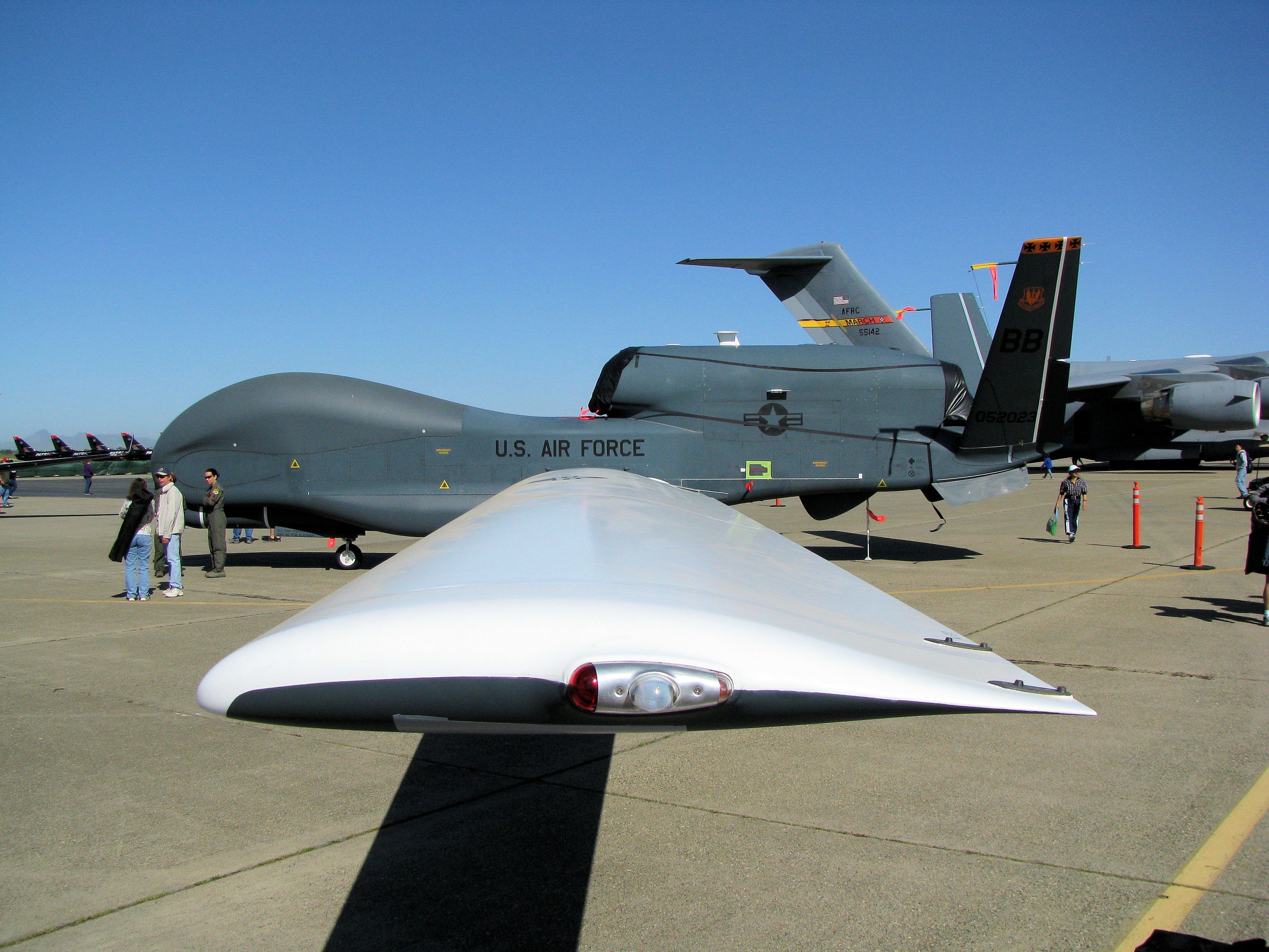 3264x2448 Ryan RQ 4B (05 2023) Global Hawk Walk Around