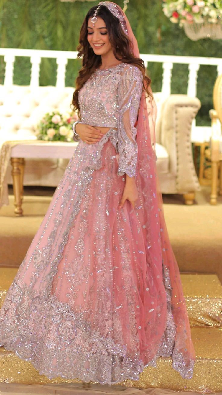736x1308 Laiba khan