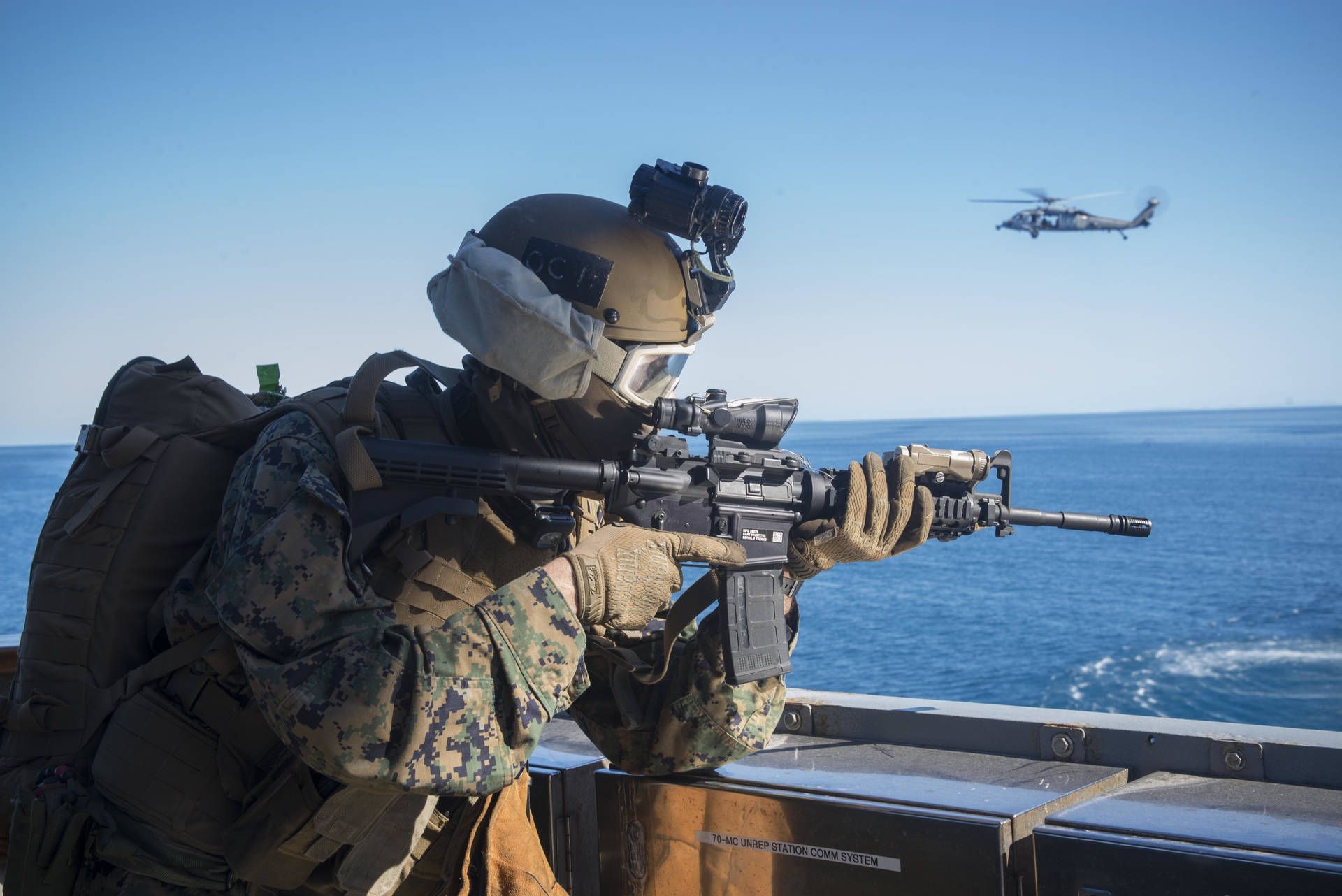 1920x1282 Marine Picture