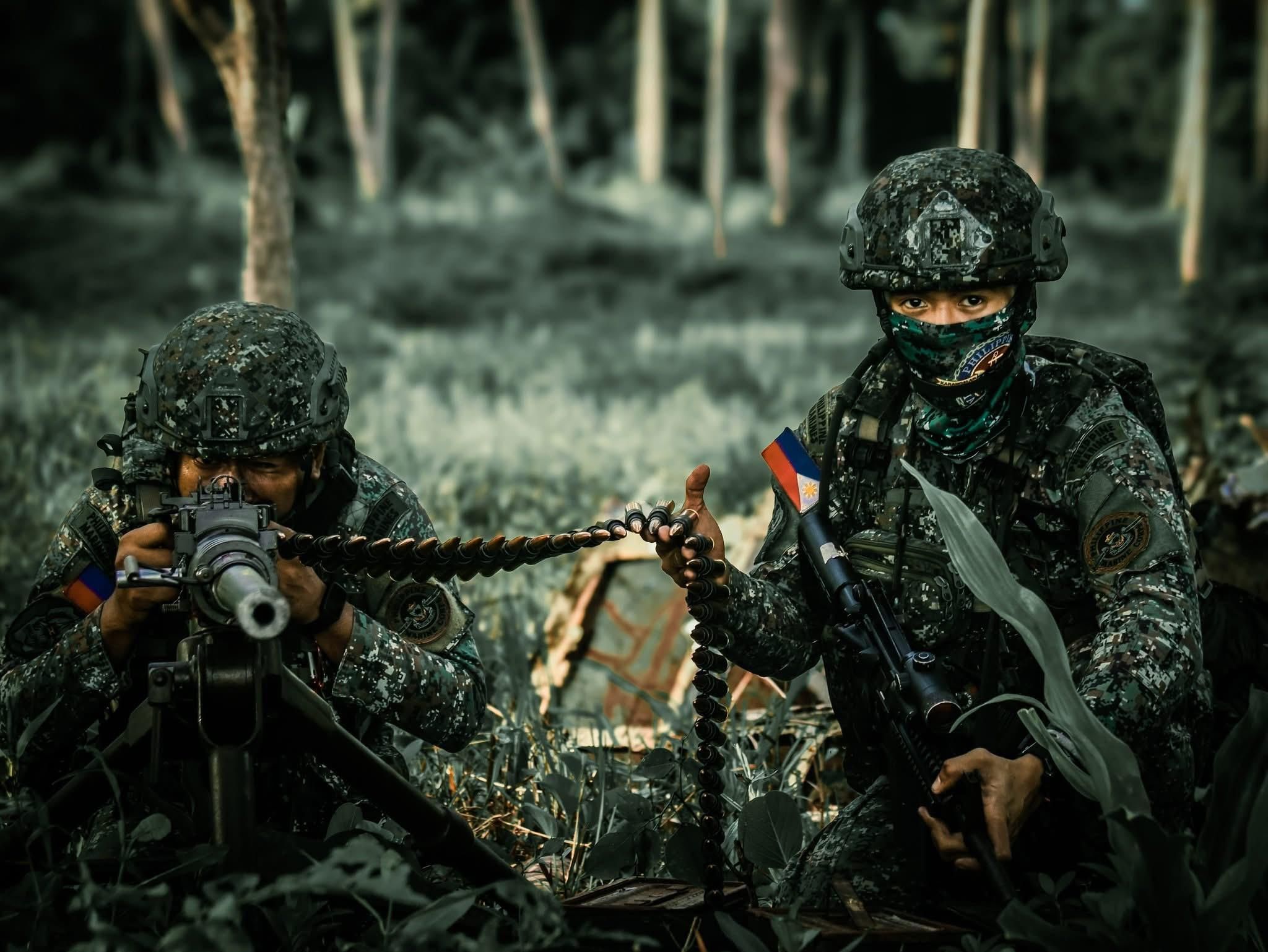 2048x1538 Pessoal Do Marine Battalion Landing Team 9 (MBLT 9) Do Corpo De Fuzileiros Navais Das Filipinas Com Sua M2 Durante Um Exercício De Defesa Costeira. Foto Do MBLT 9. [2048x1538]