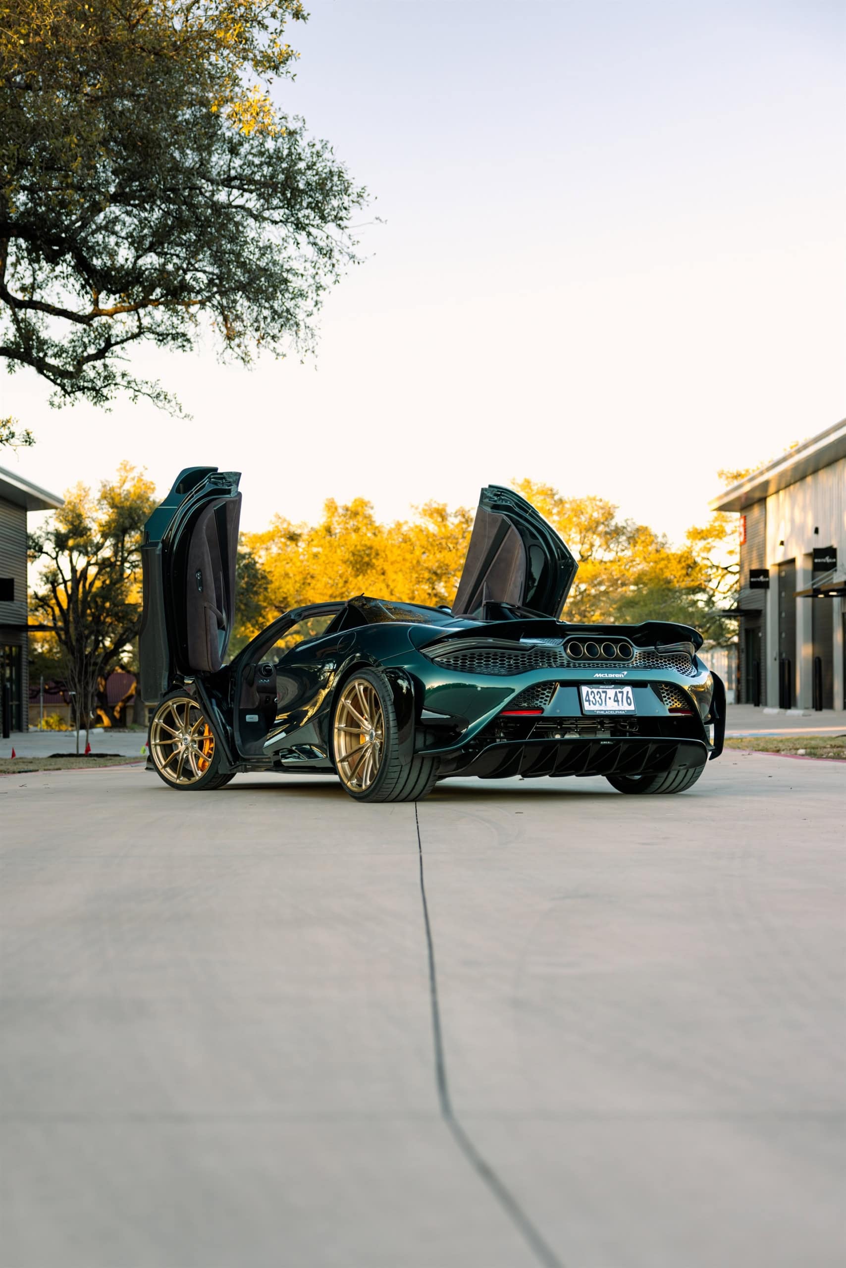 1708x2560 Mclaren 765 LT Spider. on HRE P104SC. B