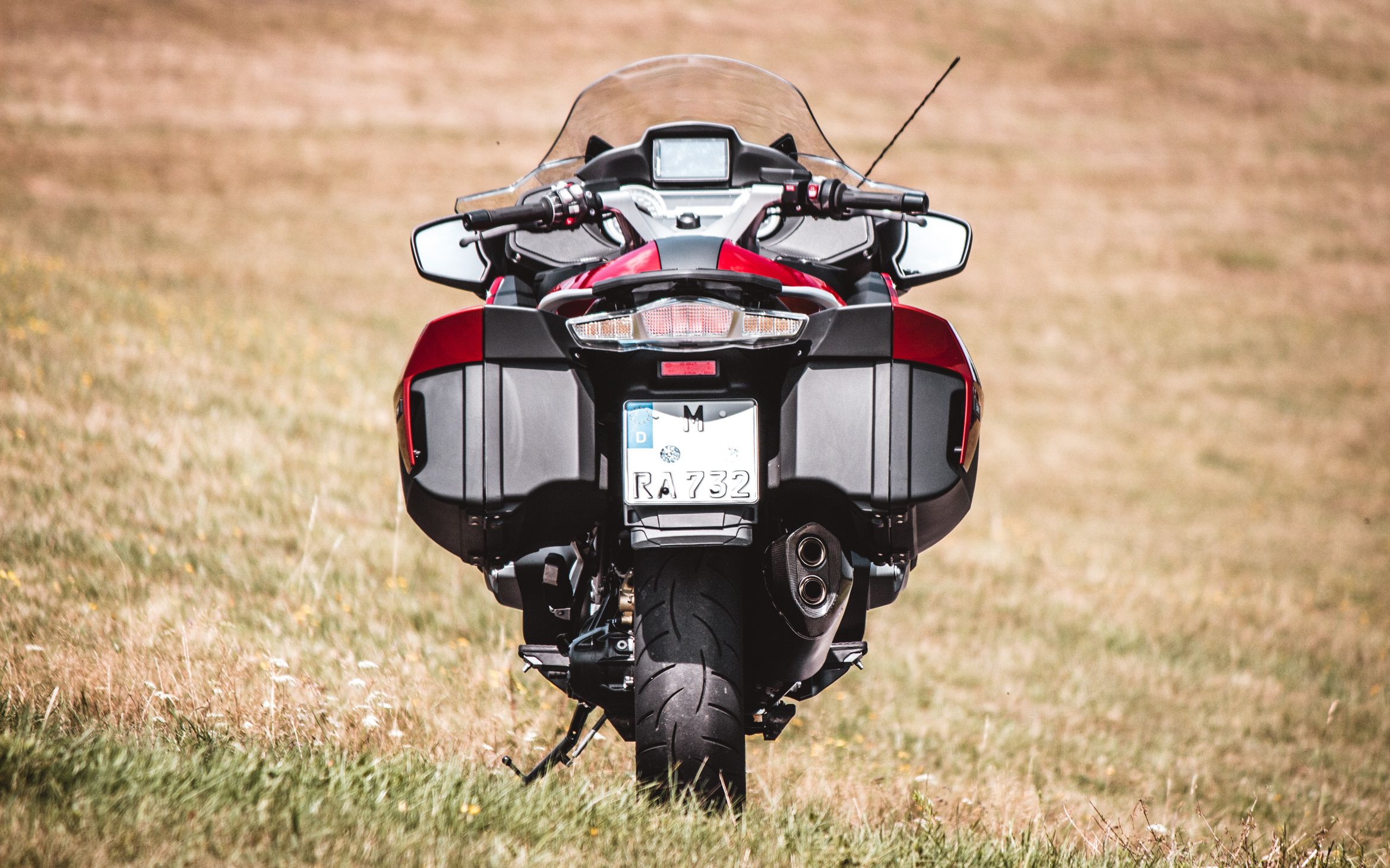 2340x1462 BMW R 1250 RT Wallpaper