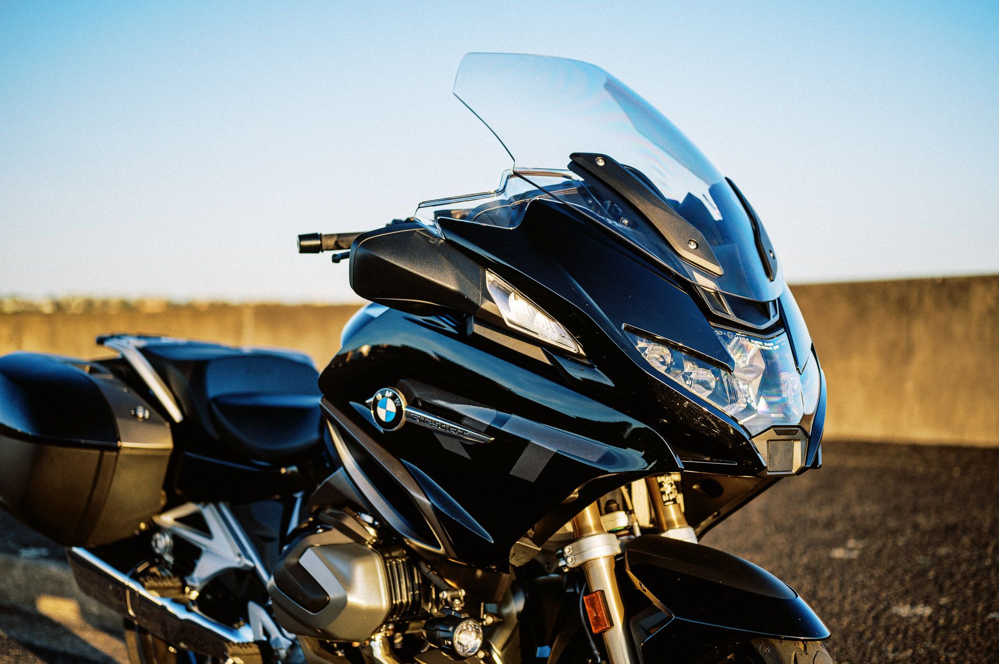 2000x1331 BMW R 1250 RT Triple Black Tourer Ride Review