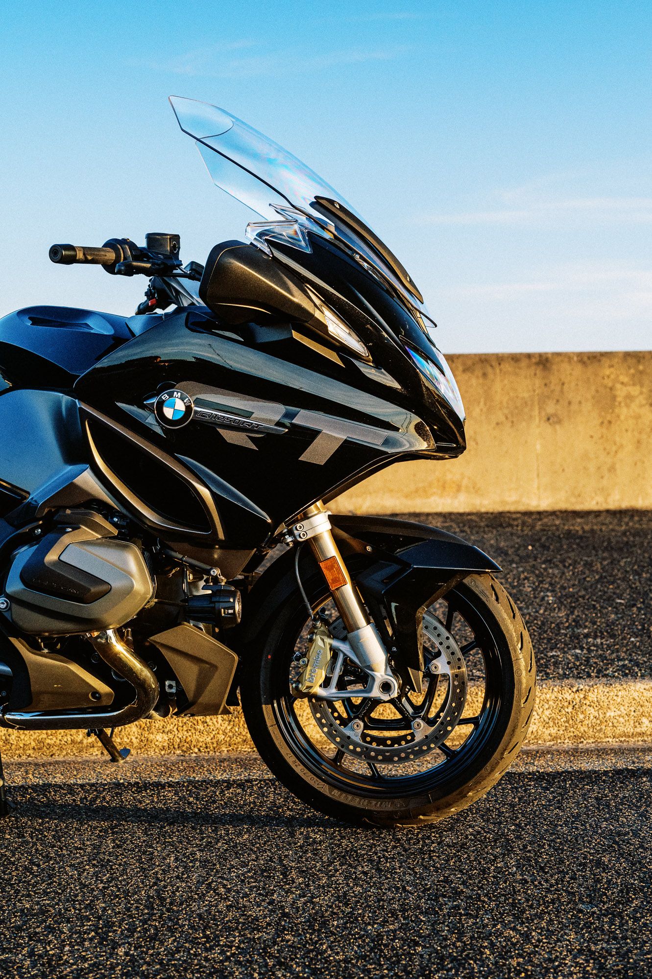 1331x2000 BMW R 1250 RT Triple Black Tourer Ride Review