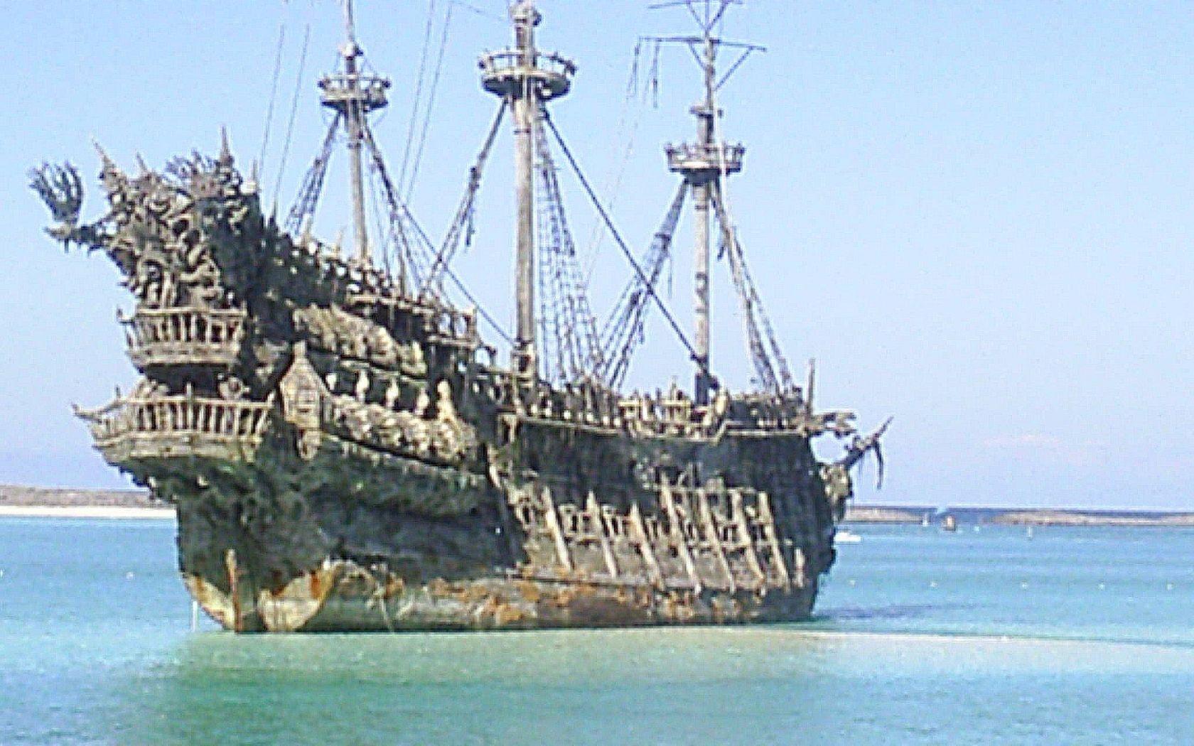 1680x1050 Free download Flying Dutchman Wallpaper [2048x1536]
