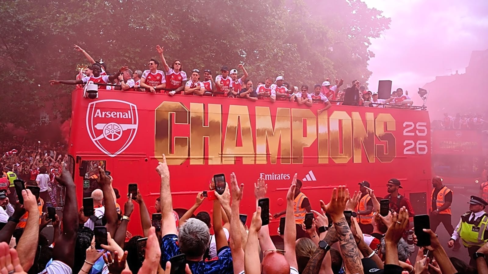 1600x900 Arsenal Responded To Budapest The Classy Way