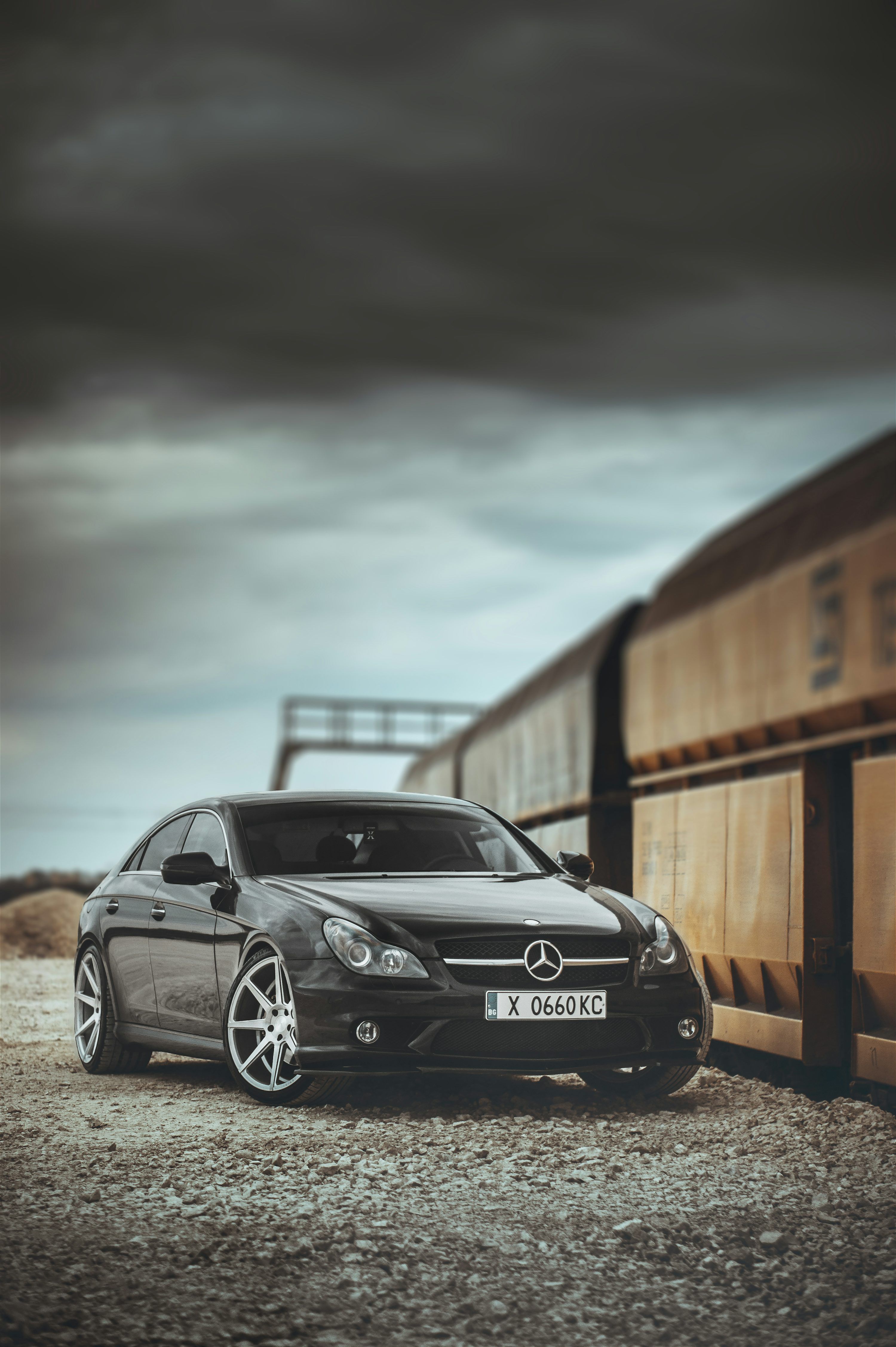 3000x4508 Mercedes Benz CLS Mobile Wallpaper