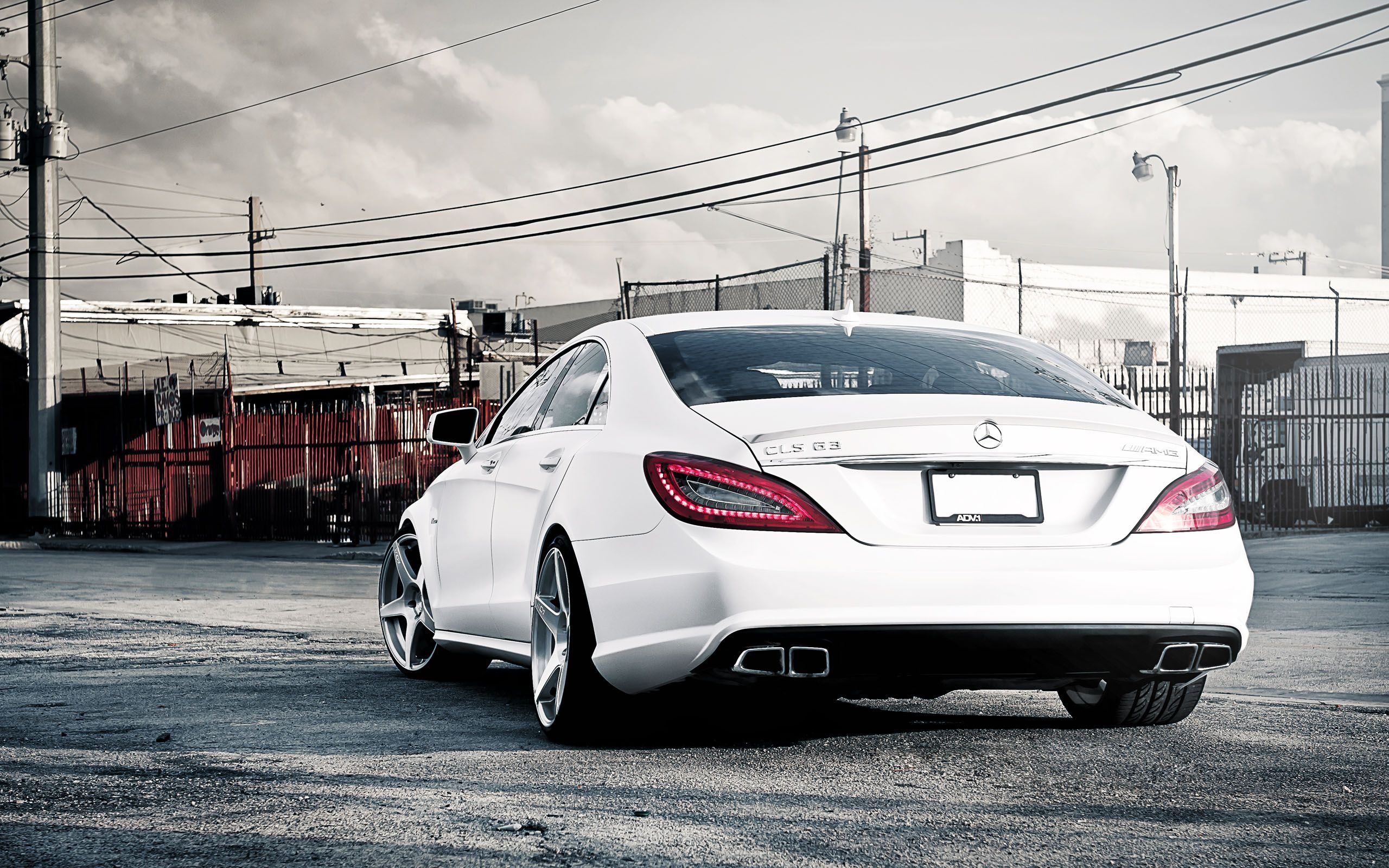 2560x1600 Mercedes Benz CLS Wallpaper