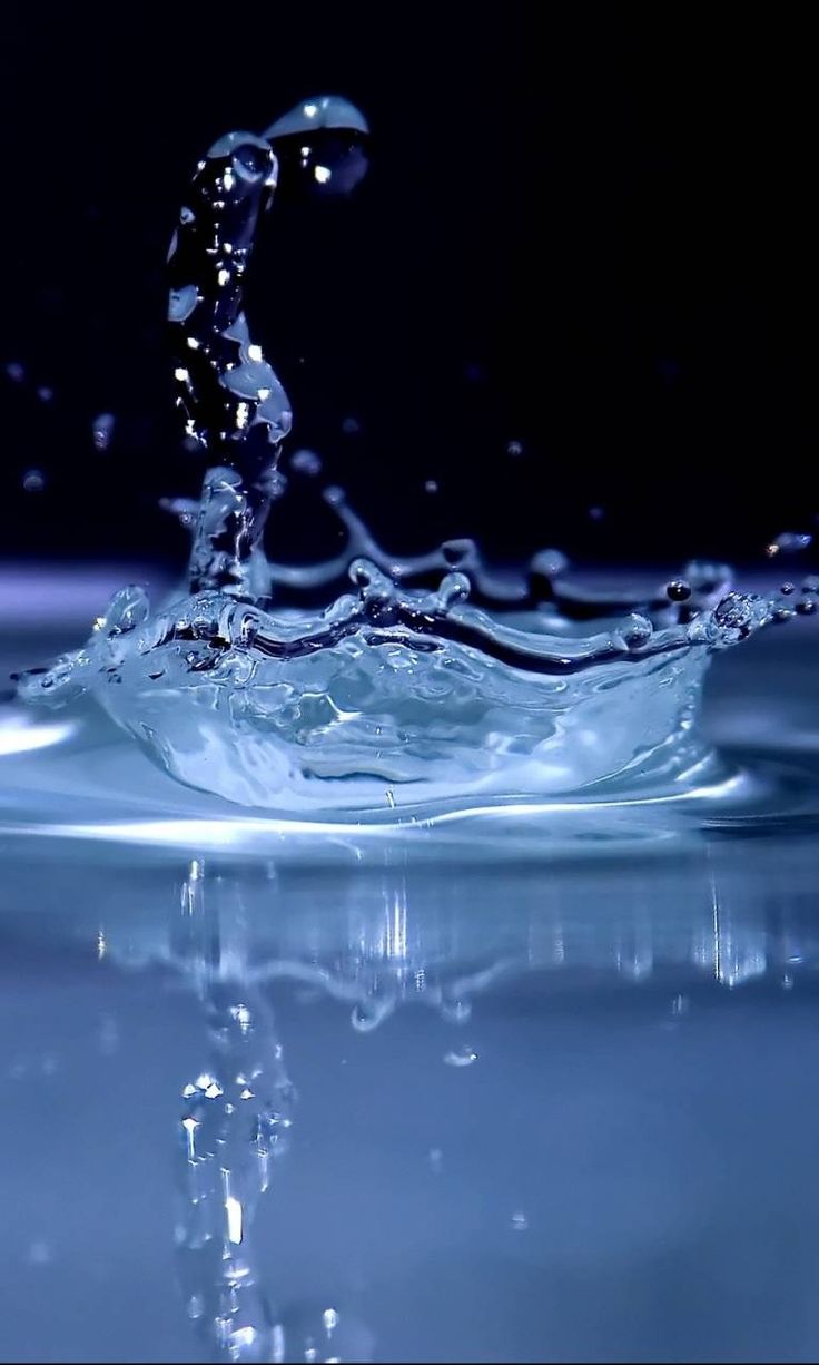 736x1226 water drop wallpaper